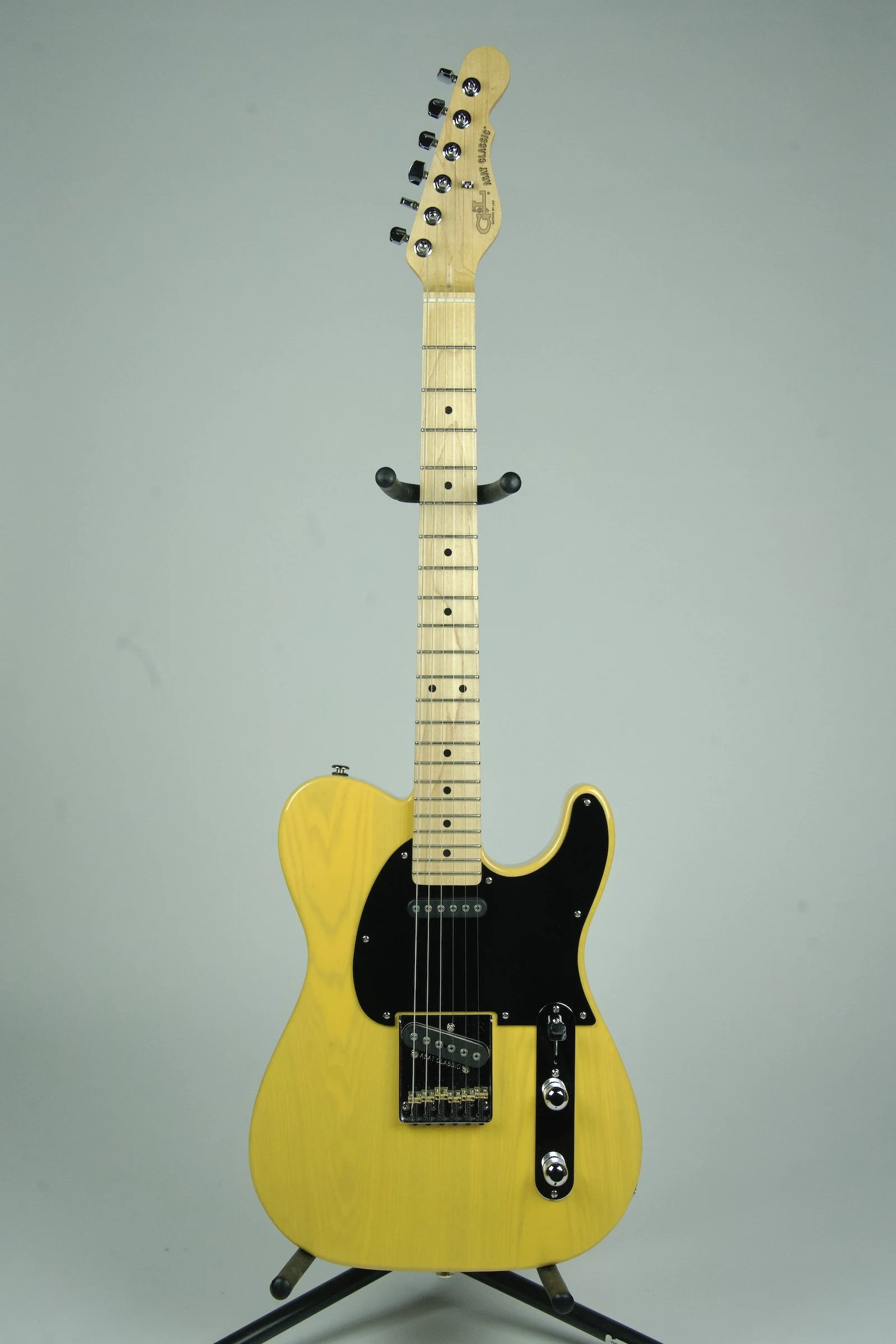 G&L Deluxe ASAT Classic Electric Guitar - Butterscotch 6.jpeg