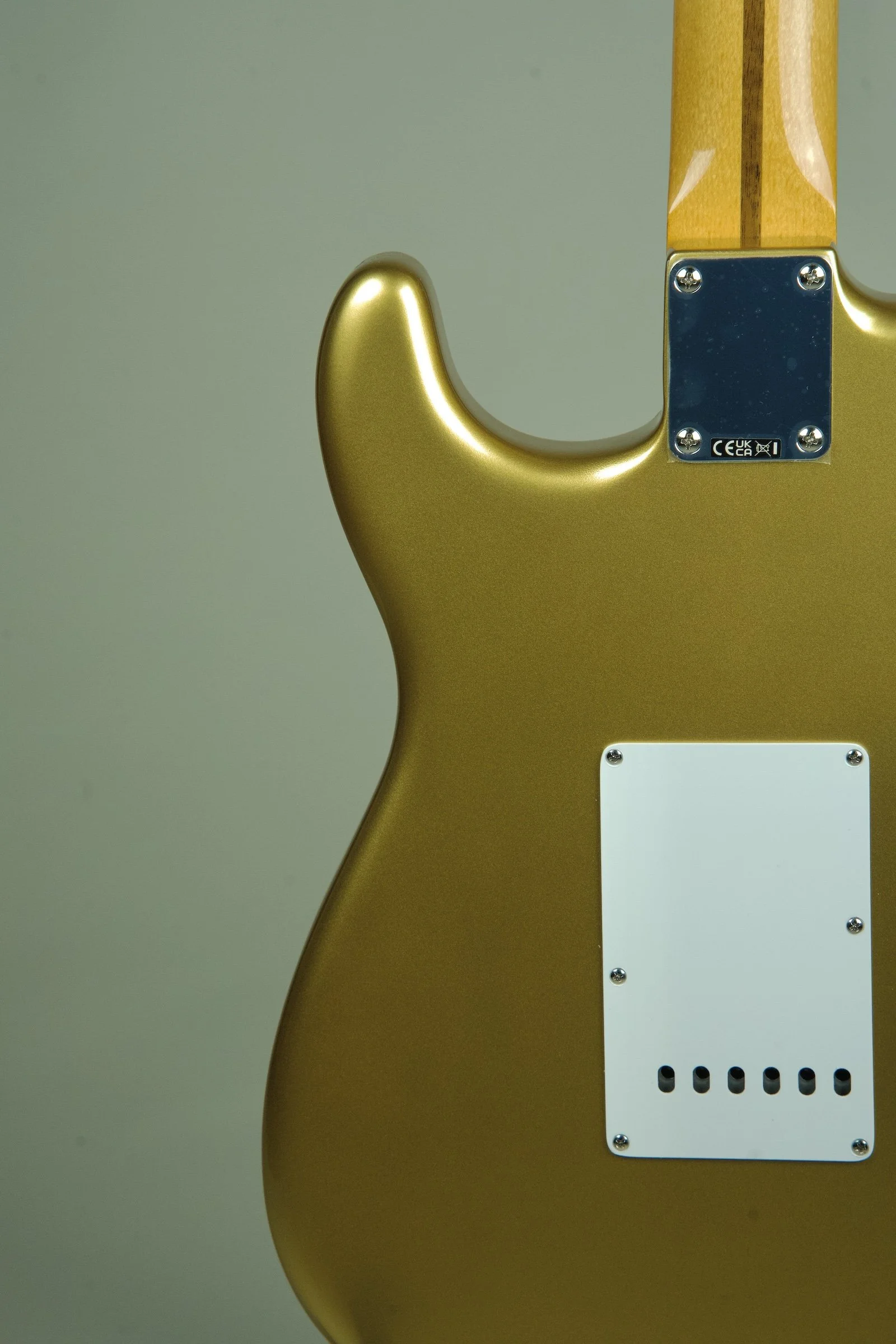 Fender Vintera III Late '50s Stratocaster Electric Guitar - Aztec Gold11.jpeg