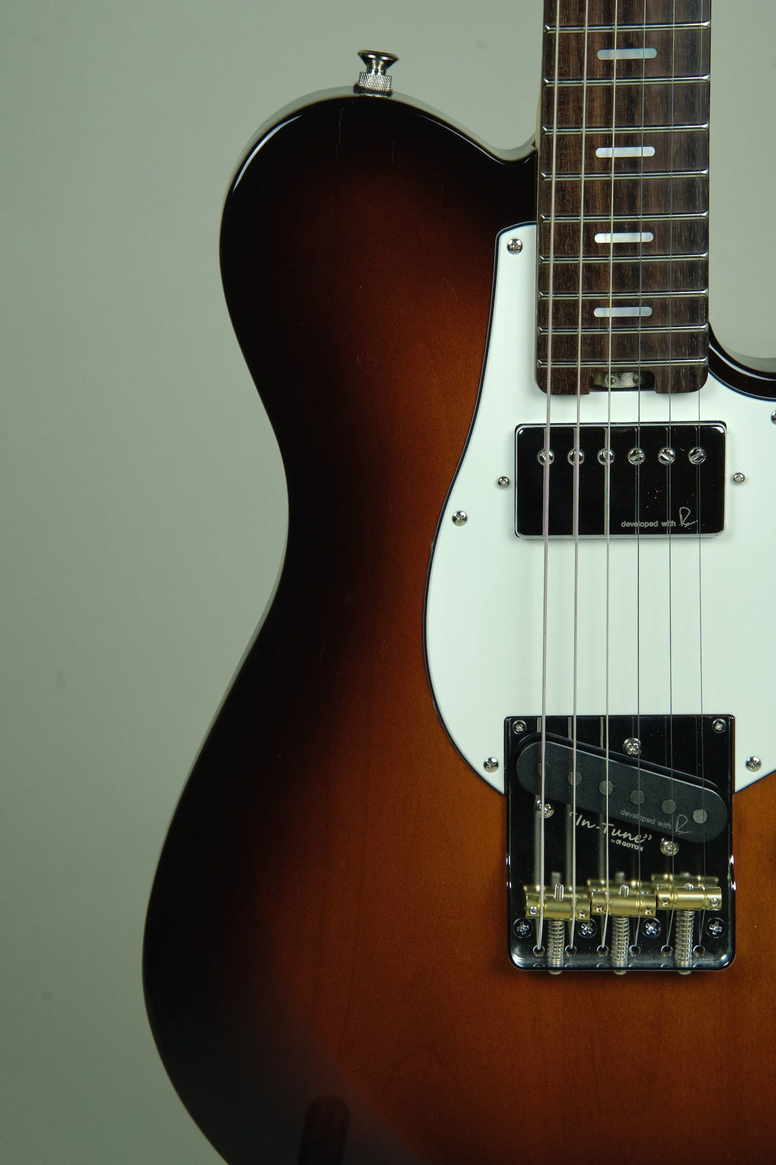 Yamaha PACS+11S Pacifica Standard Plus Electric Guitar - Desert Burst, Rosewood Fingerboard4.jpeg