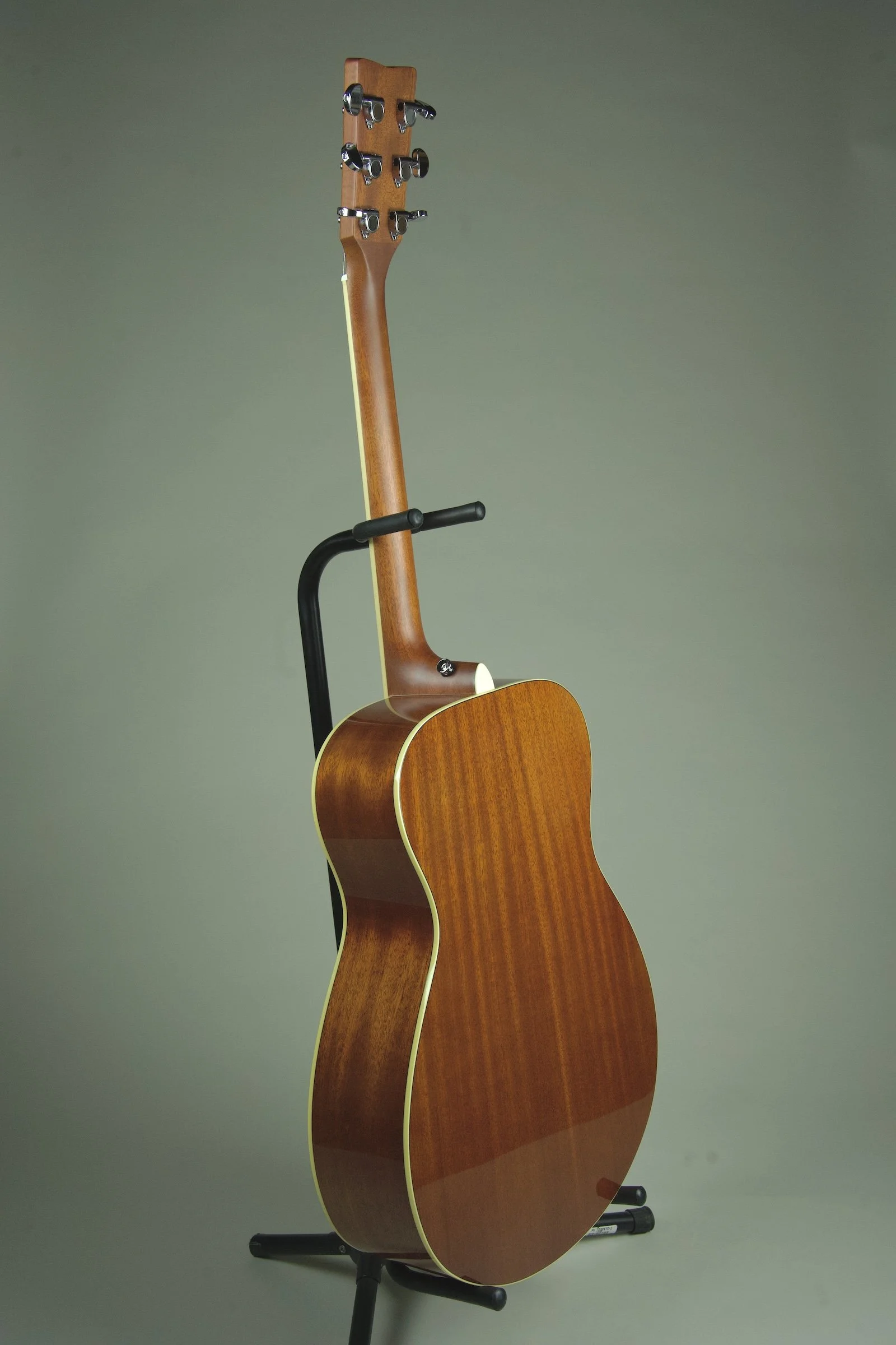 Yamaha FS820 Acoustic Guitar9.jpeg