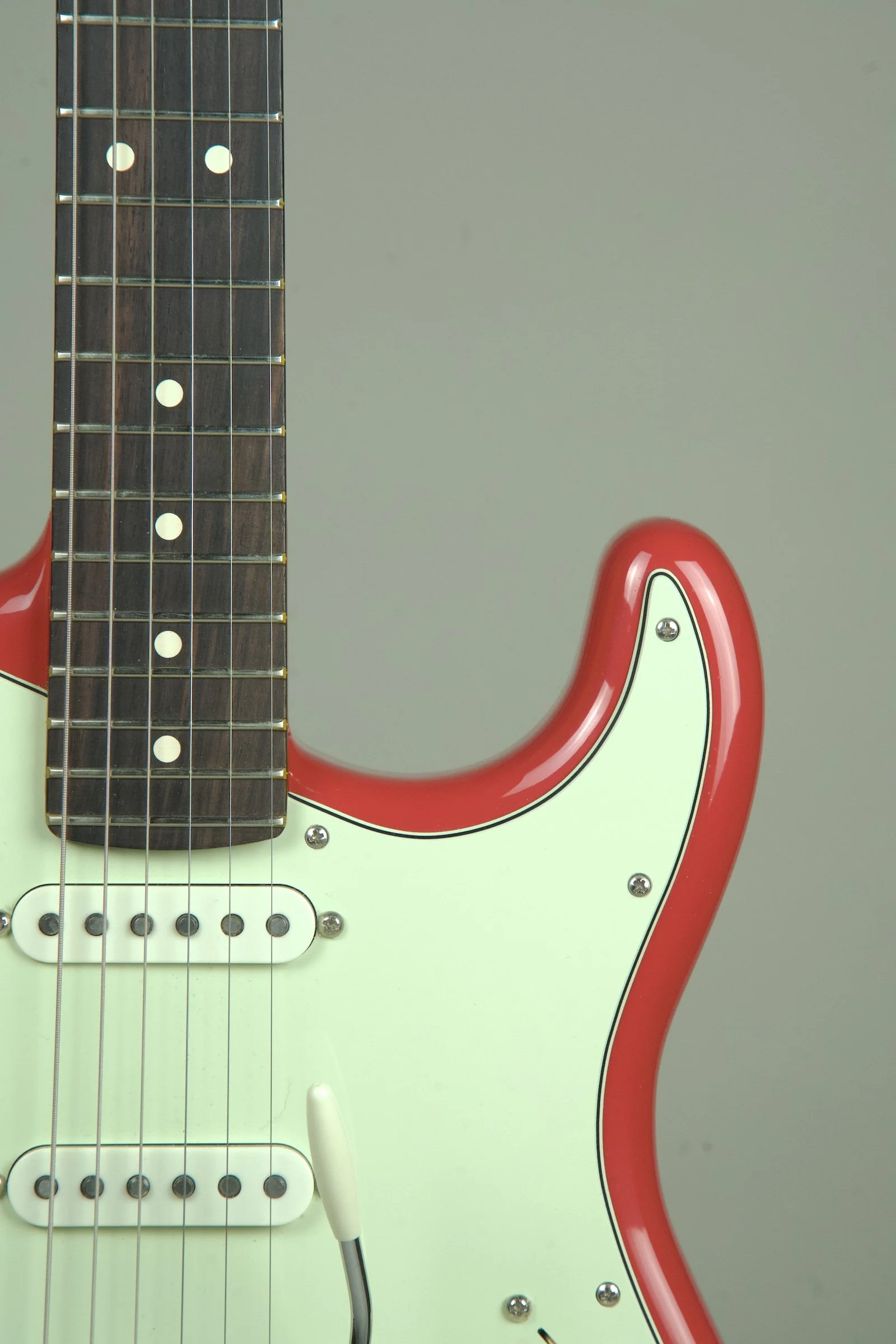 Used Fender American Professional Classic Stratocaster Electric Guitar - Faded Dakota Red7.jpeg