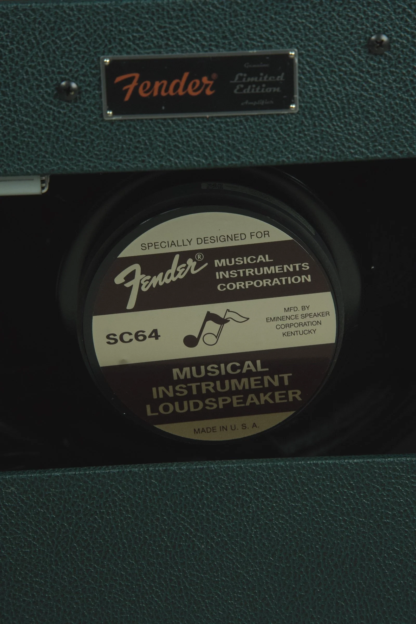 Fender Limited Edition Deluxe Reverb Amplifier - British Racing Green12.jpeg