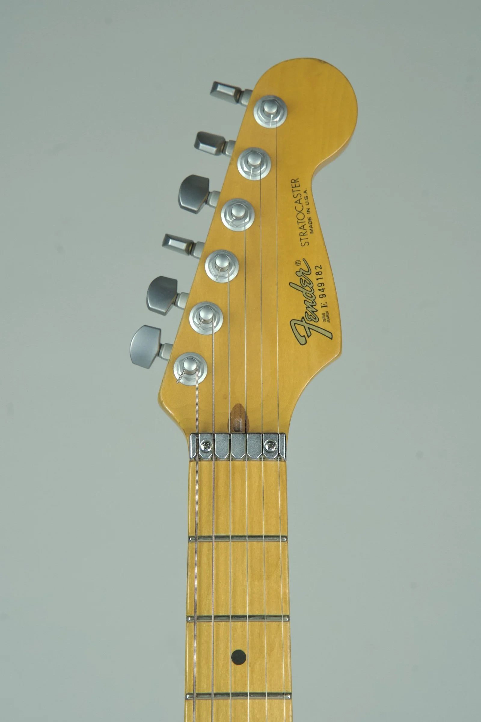 Used 1989 Fender USA Stratocaster Electric guitar - Blue3.jpeg