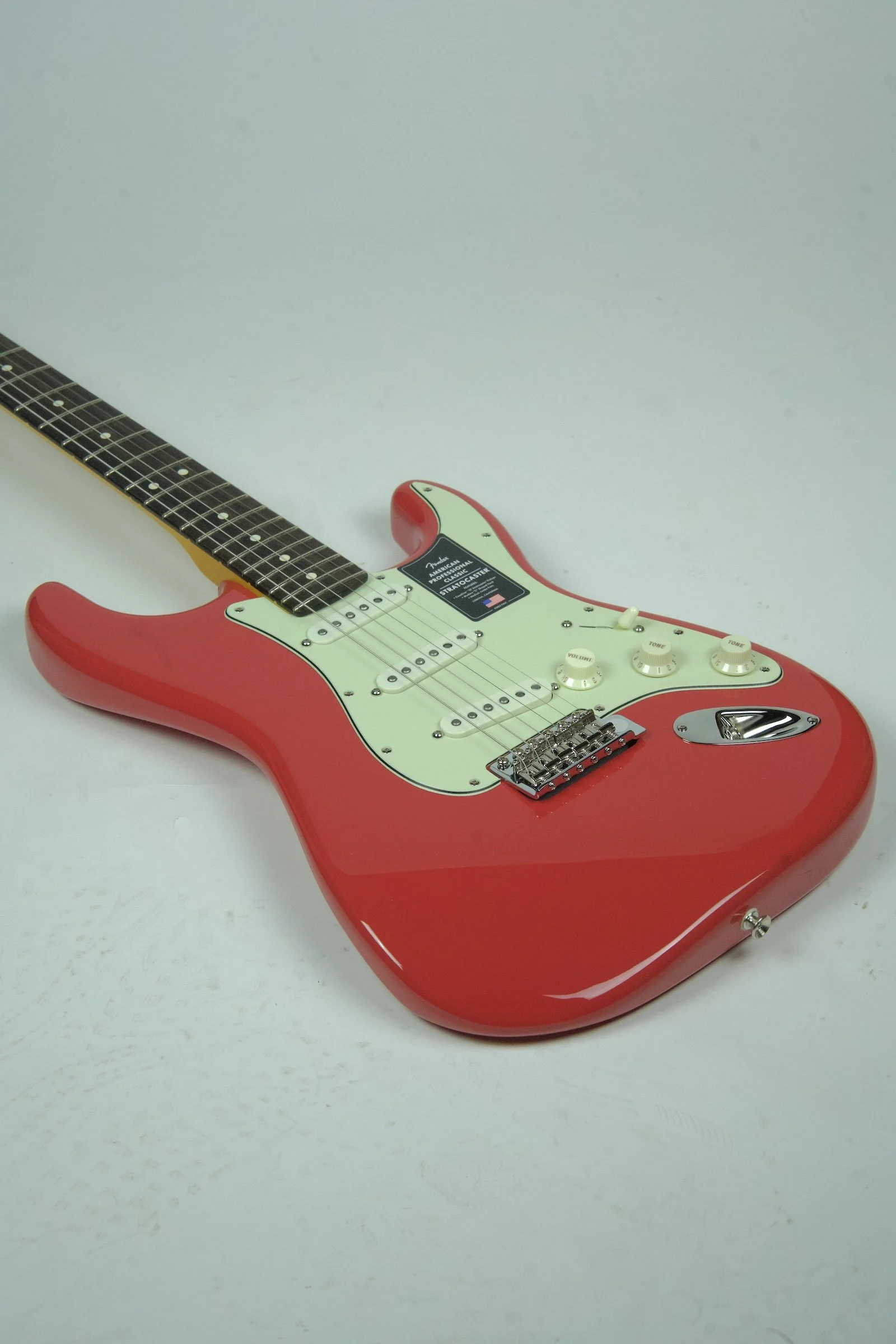 Fender American Professional Classic Stratocaster - Dakota Red2.jpeg