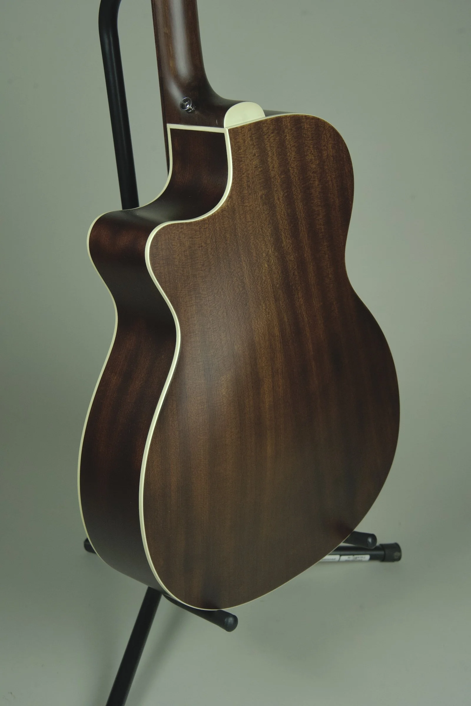 Used Guild OM-240CE Acoustic Electric Guitar - Antique Charcoal Burst12.jpeg