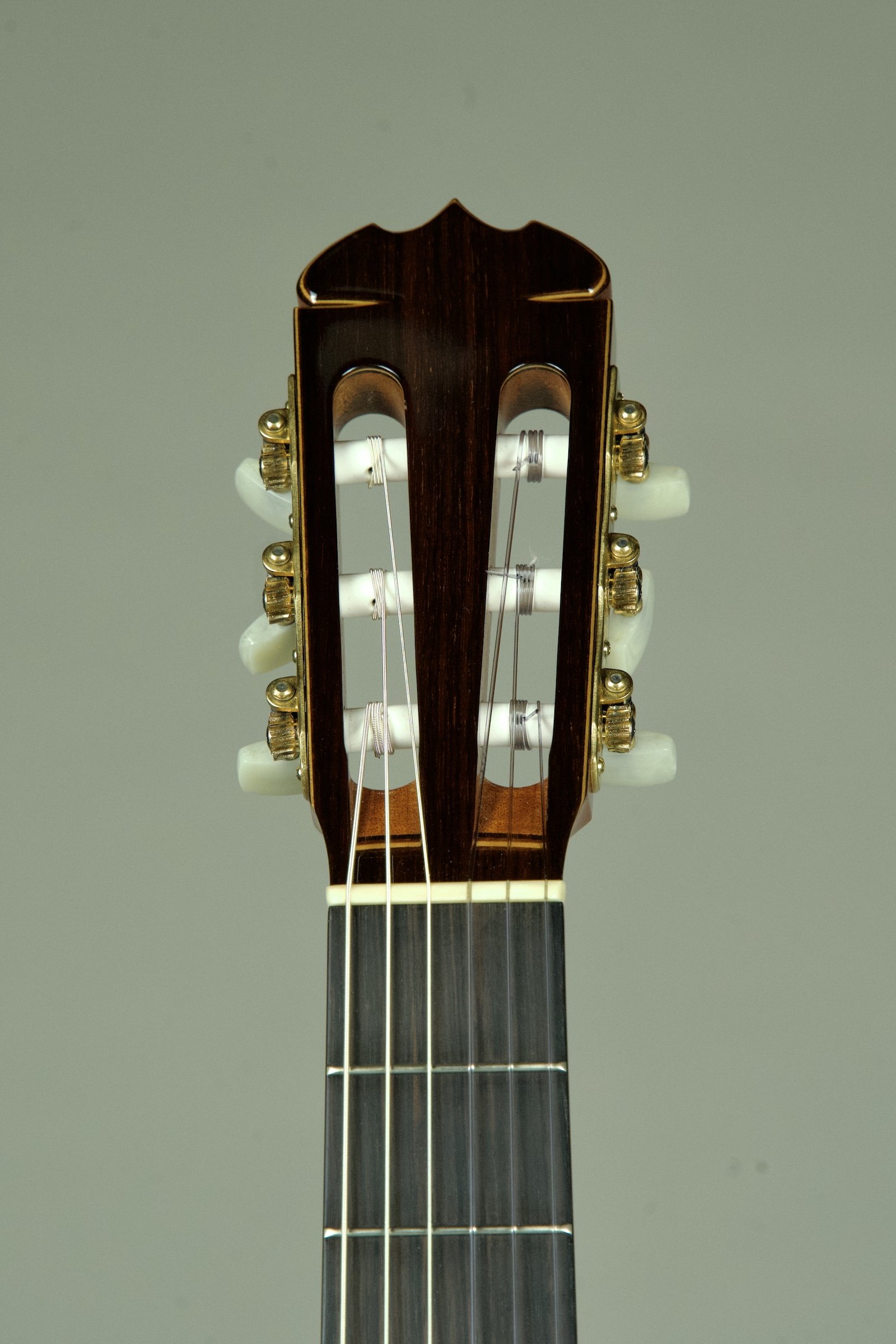 Used Alvarez CYM75 Classical Guitar3.jpeg