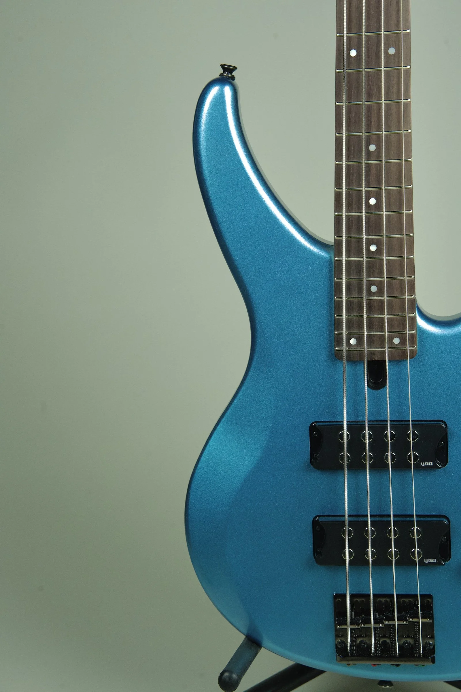 Yamaha TRBX304 4-string Bass Guitar - Factory Blue4.jpeg