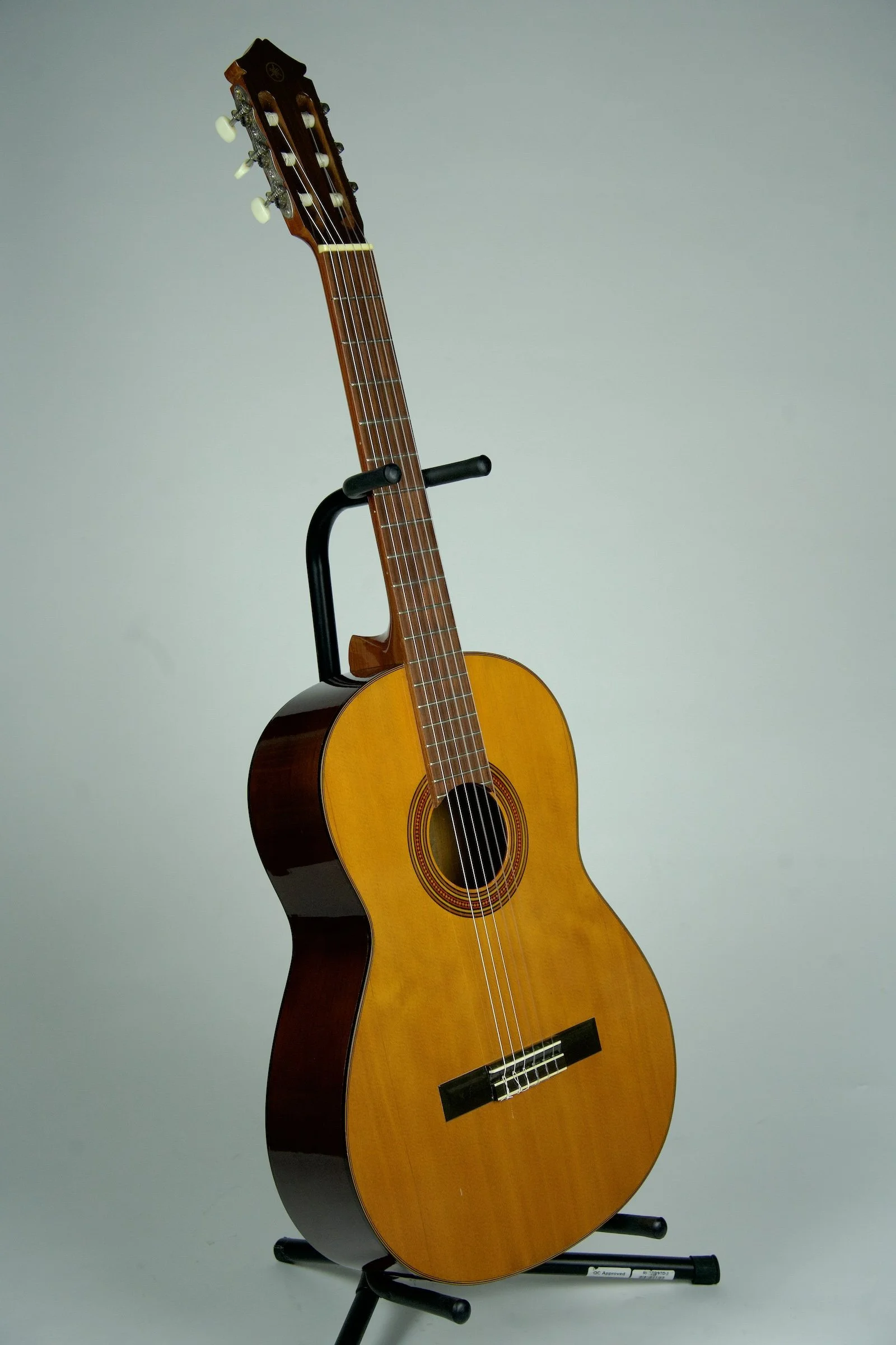 Used 1970 Yamaha G-50A Classical Guitar9.jpeg