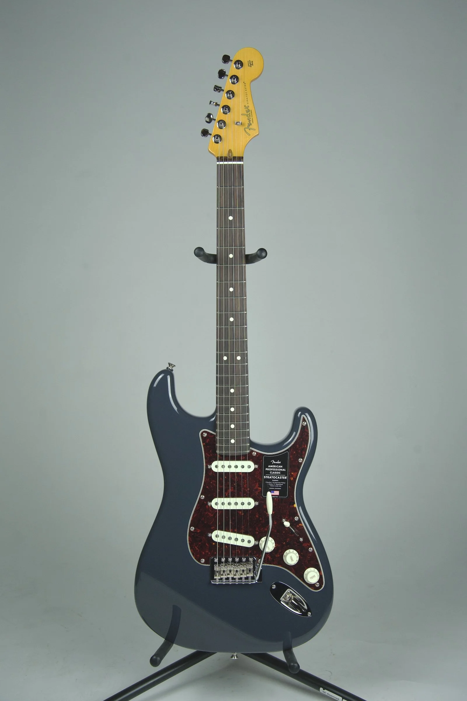 Fender American Professional Classic Stratocaster Electric Guitar - Faded Black1.jpeg