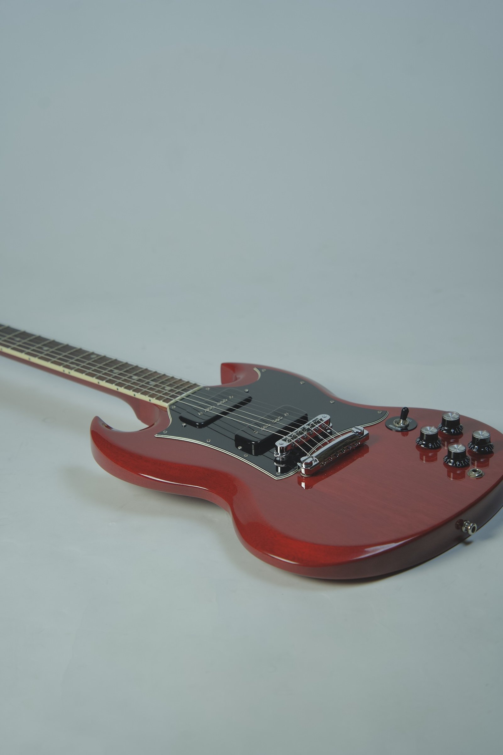 Used Gibson SG Classic Transparent Red Electric Guitar16.jpeg