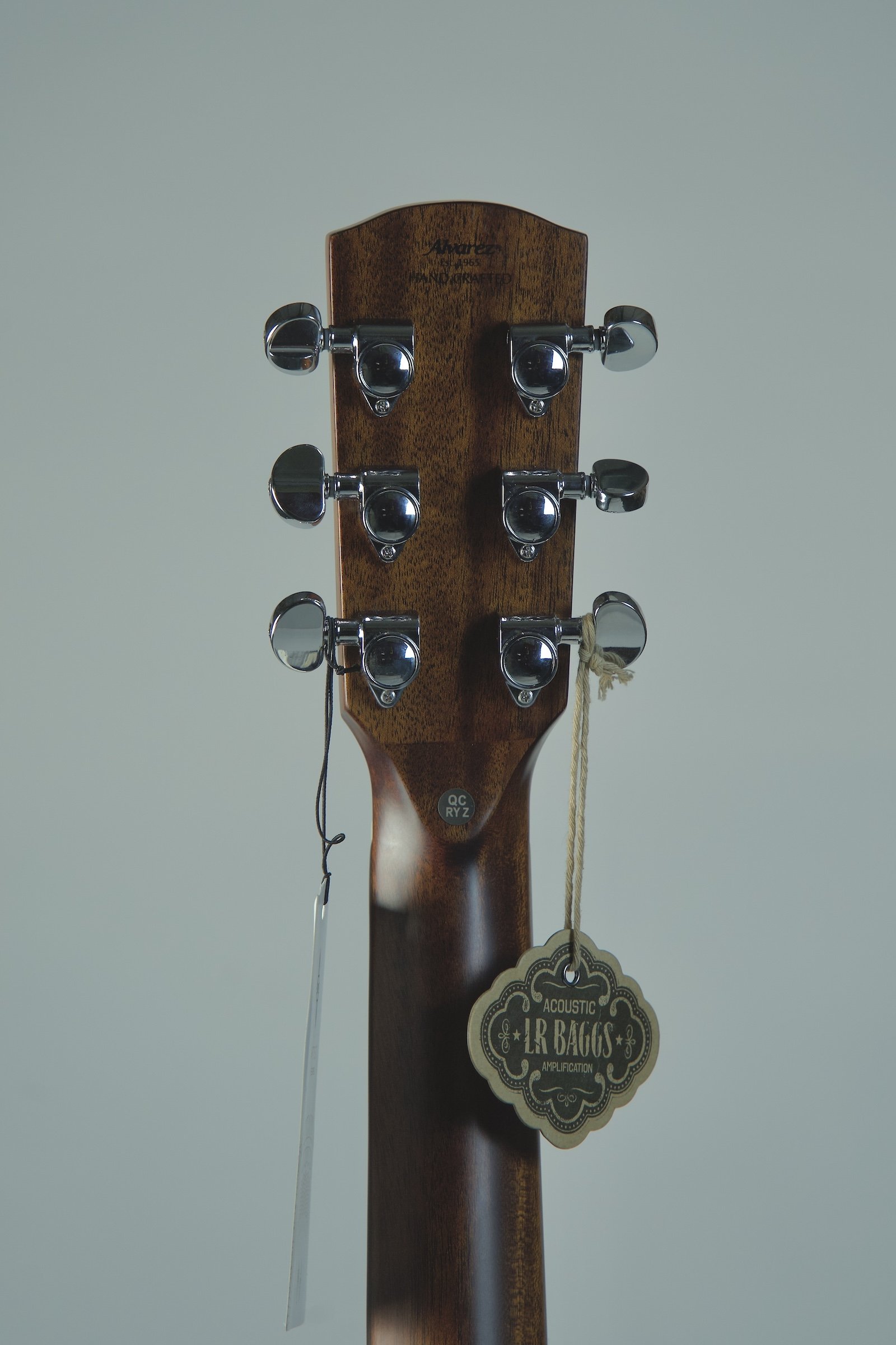 Alvarez AED90CE Acoustic Guitar10.jpeg