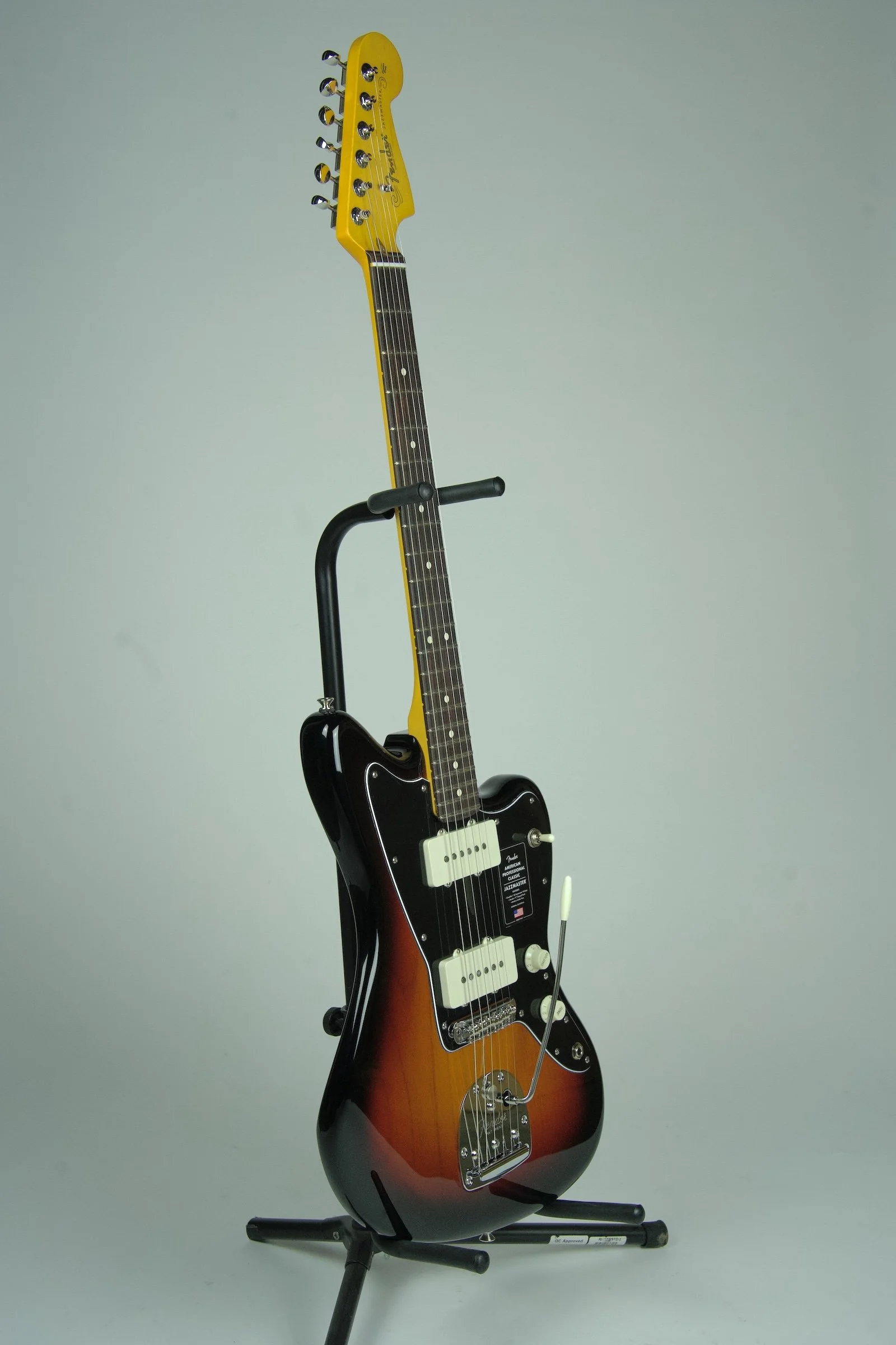 Fender American Professional Classic Jazzmaster - 3-Color Sunburst16.jpeg