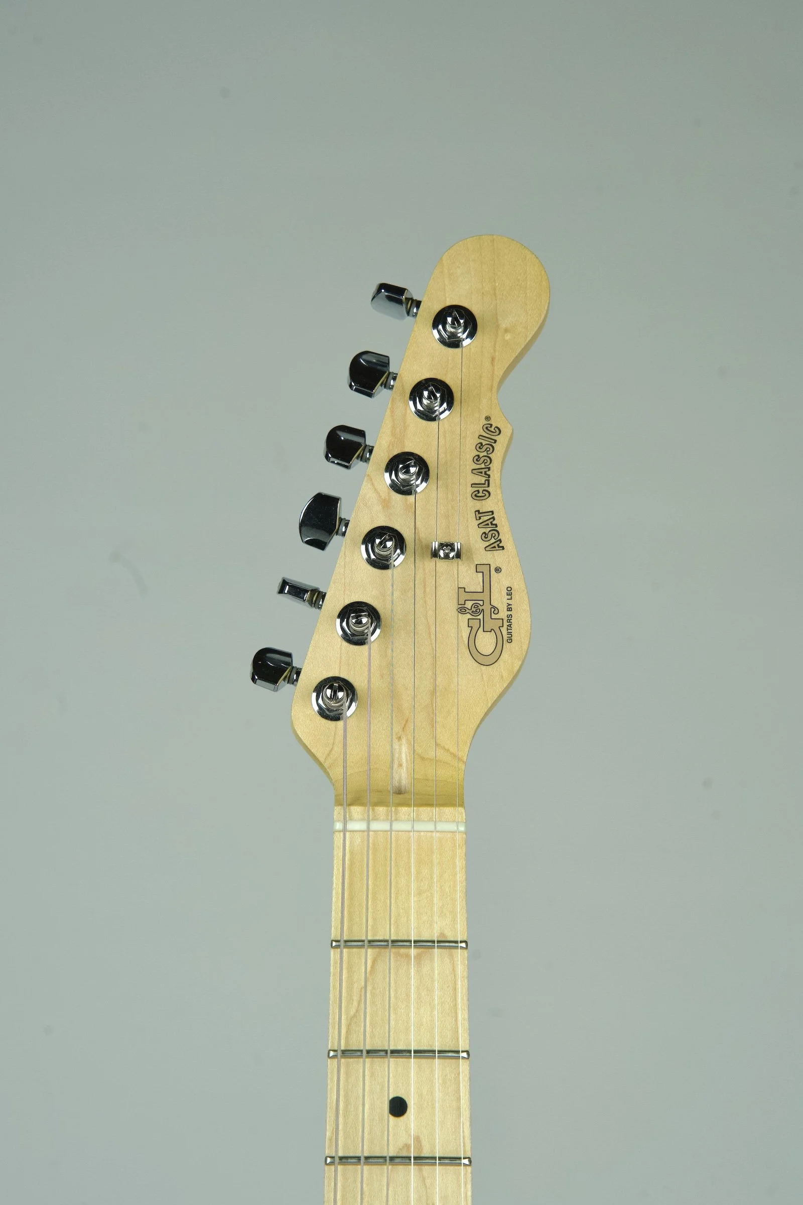 G&L Deluxe ASAT Classic Electric Guitar - Butterscotch 8.jpeg