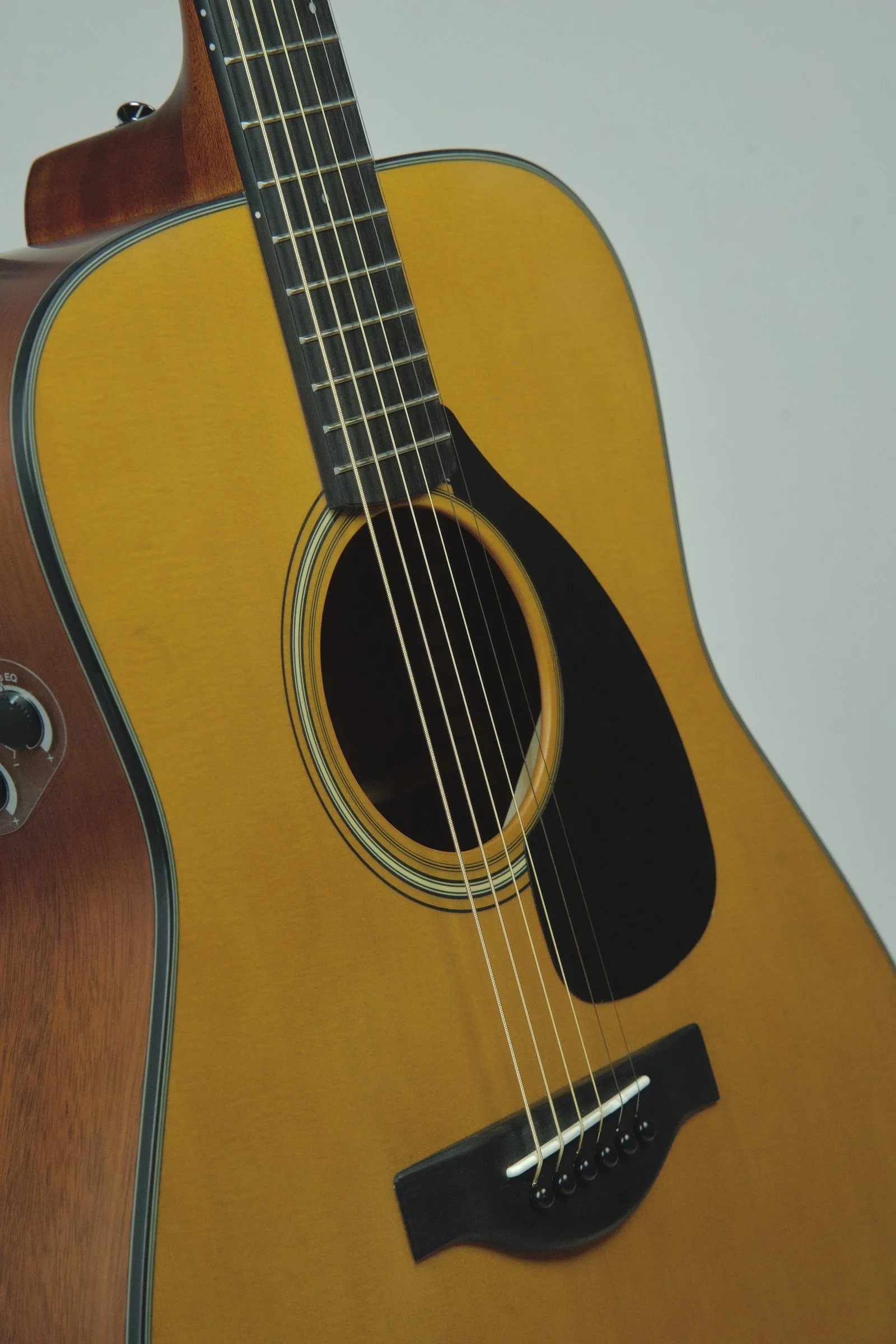 Yamaha FGX3 Acoustic Electric Guitar16.jpeg
