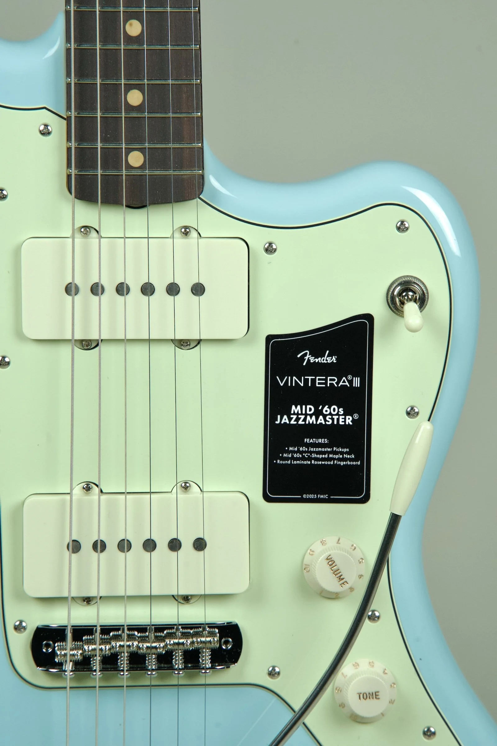 Fender Vintera III Mid '60s Jazzmaster Electric Guitar - Sonic Blue7.jpeg