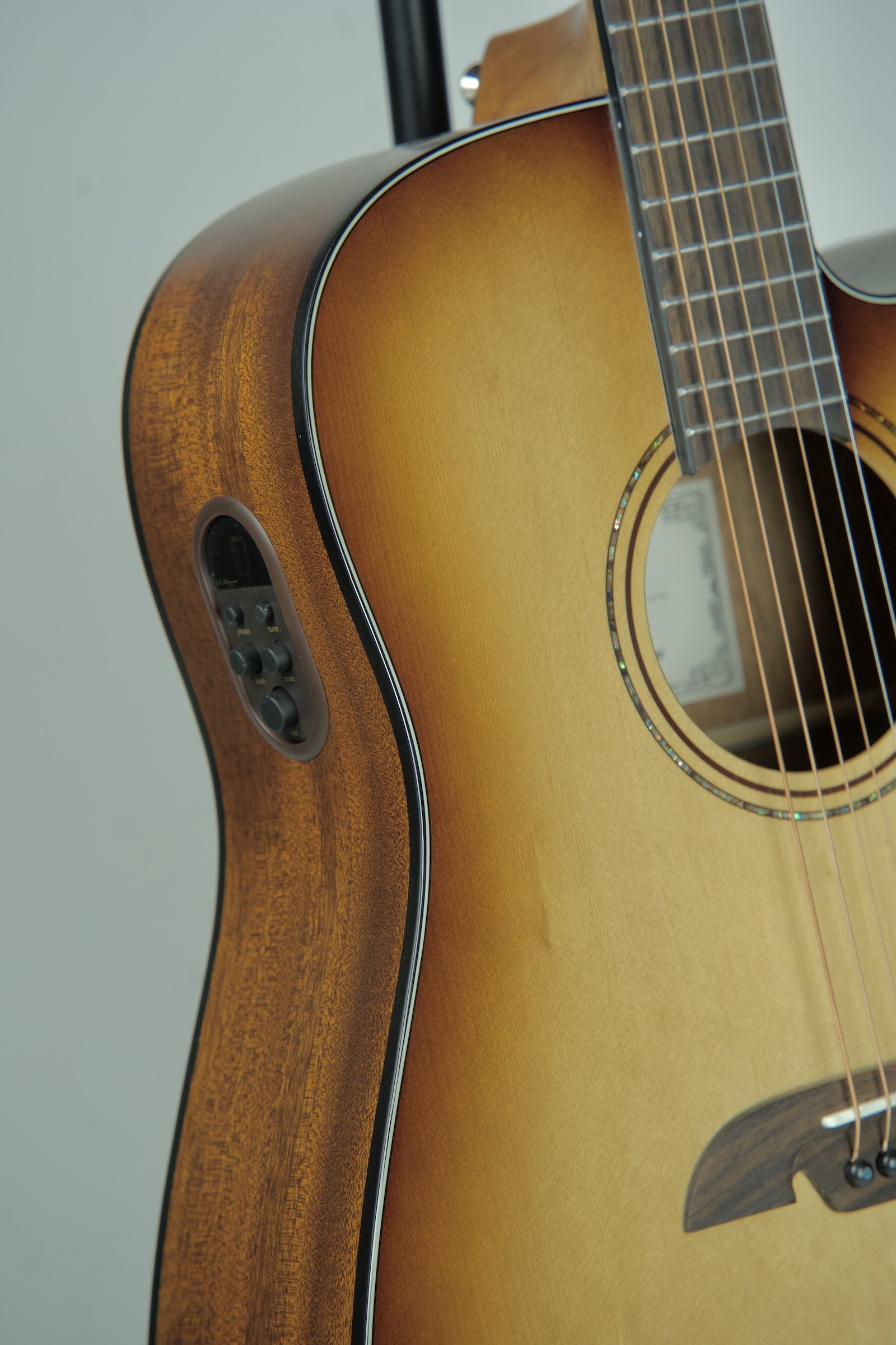 Alvarez AD60ce Shadowburst Acoustic Electric Guitar12.jpeg