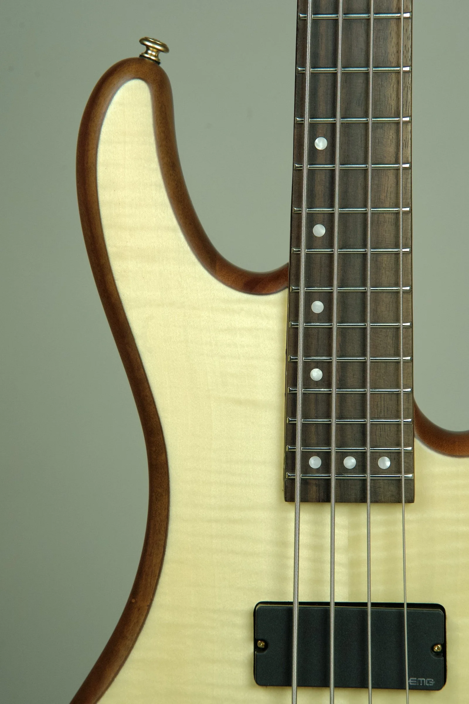 Schecter Stiletto Custom 4 Bass Guitar - Natural6.jpeg