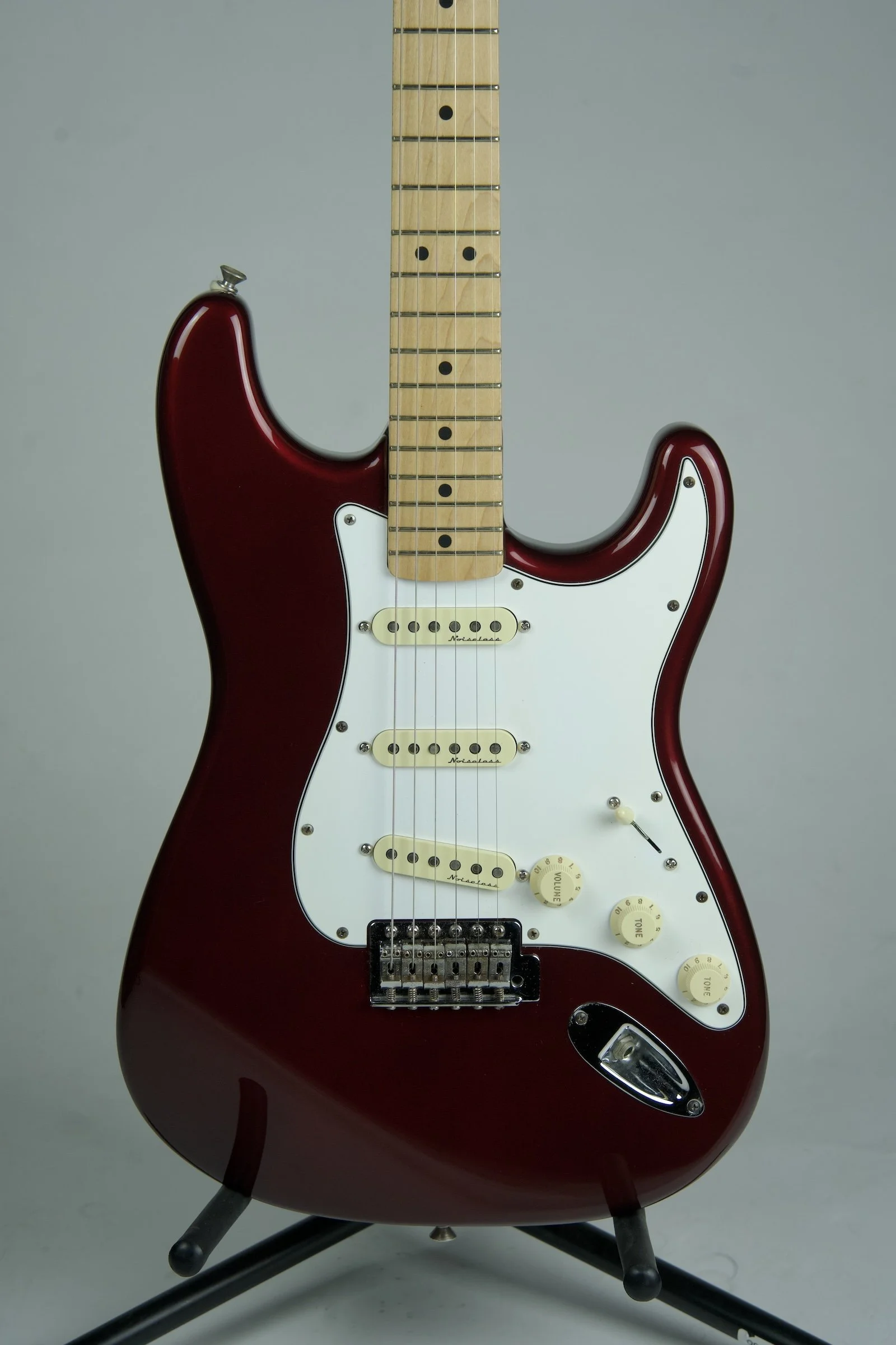 Used 1998 MIM Fender Stratocaster Electric Guitar2.jpeg