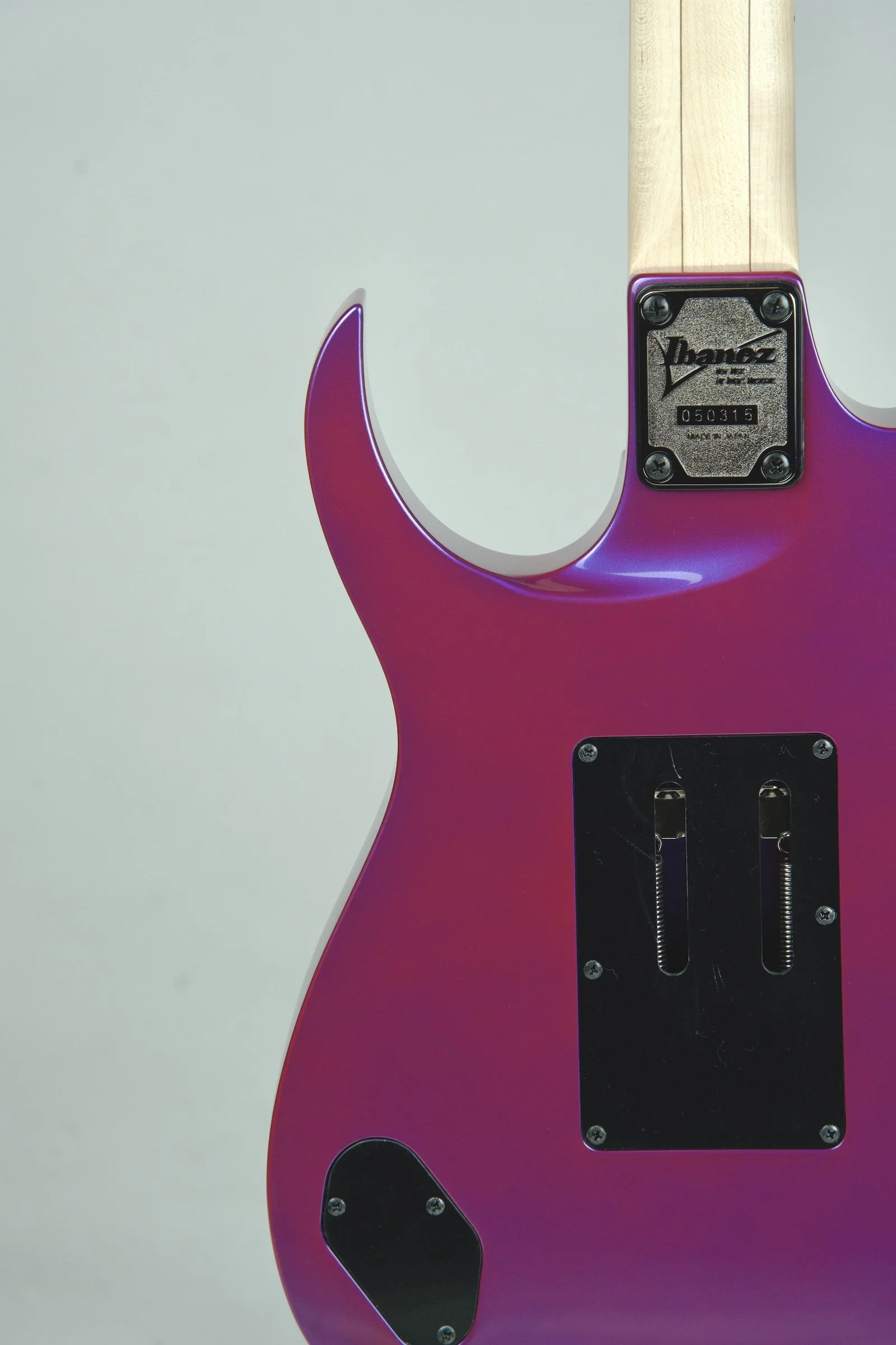 Used Ibanez RG550 Electric Guitar Purple Neon4.jpeg