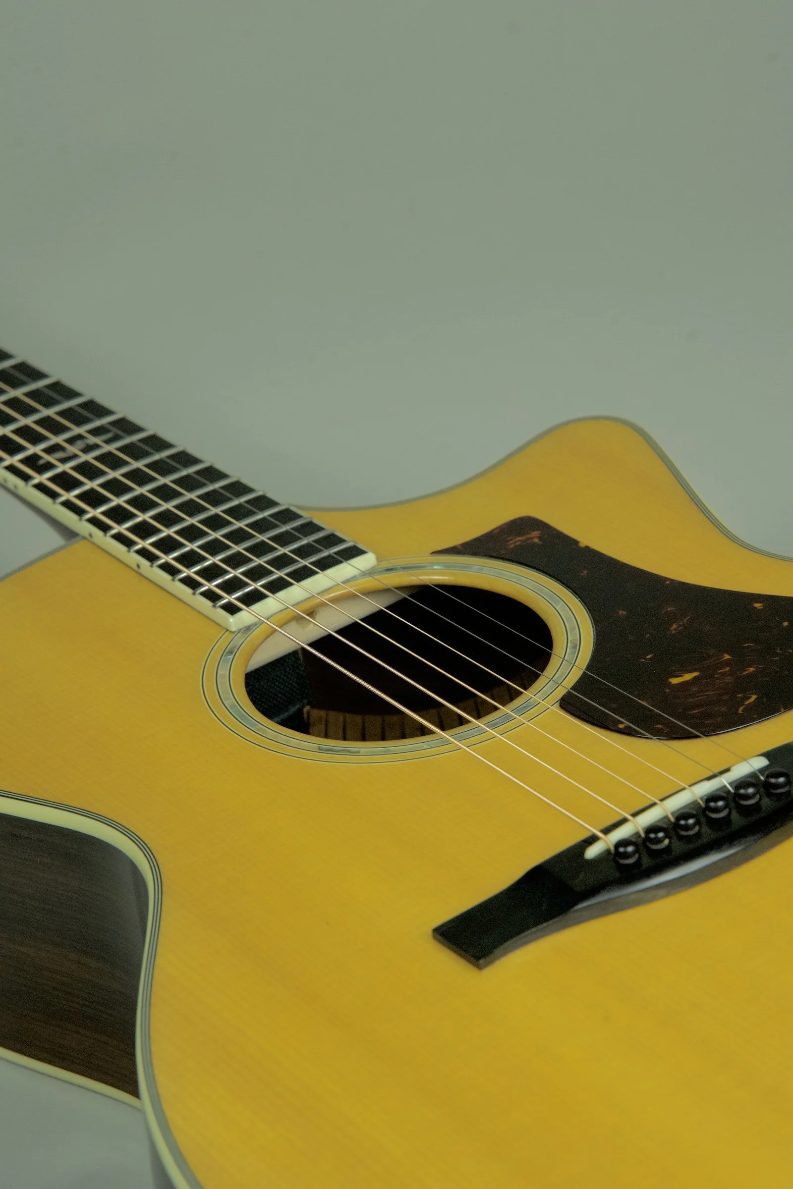 Used Eastman AC422CE Acoustic Electric Guitar25.jpeg