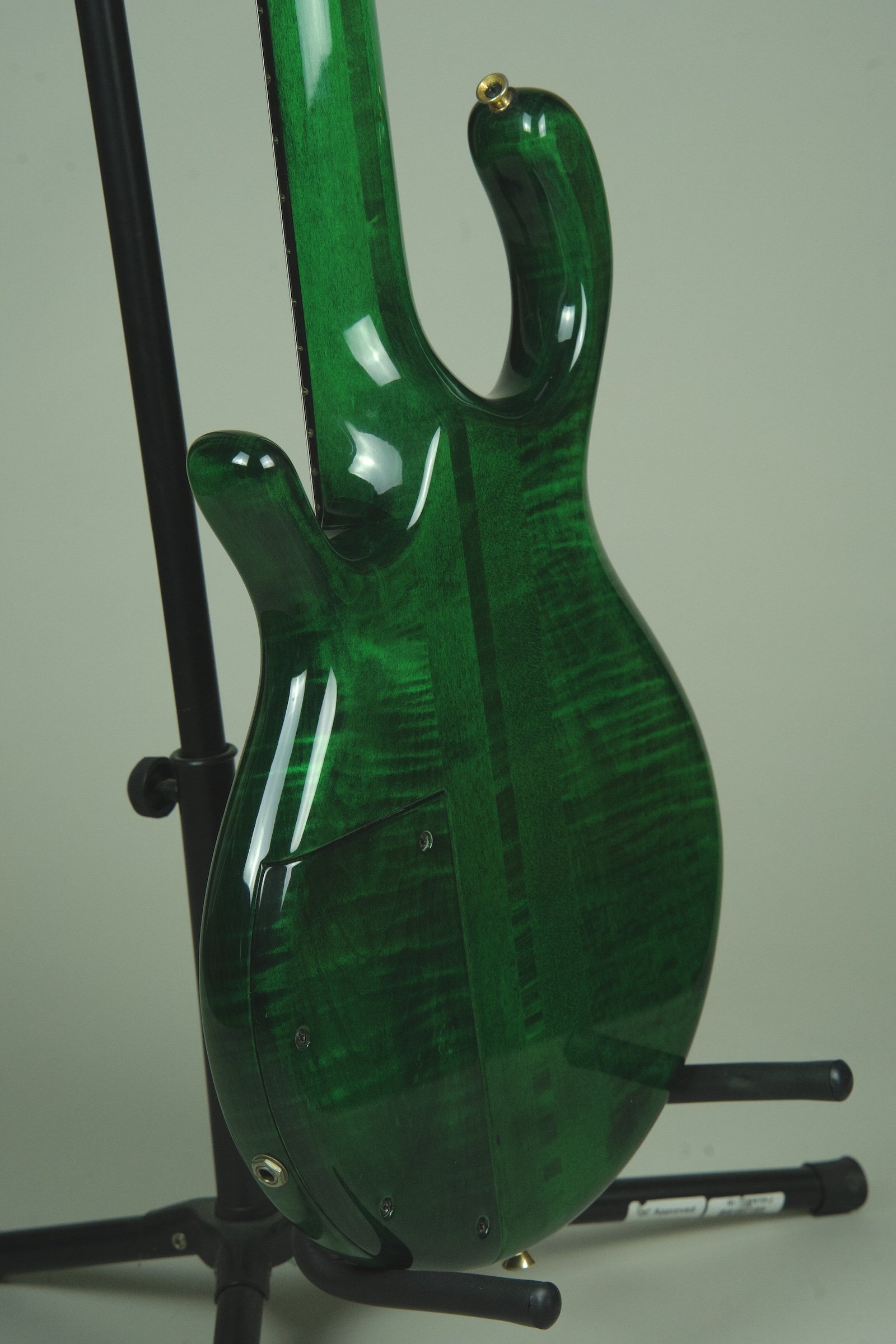 Pedulla MVP 5 String Bass Guitar28.jpeg