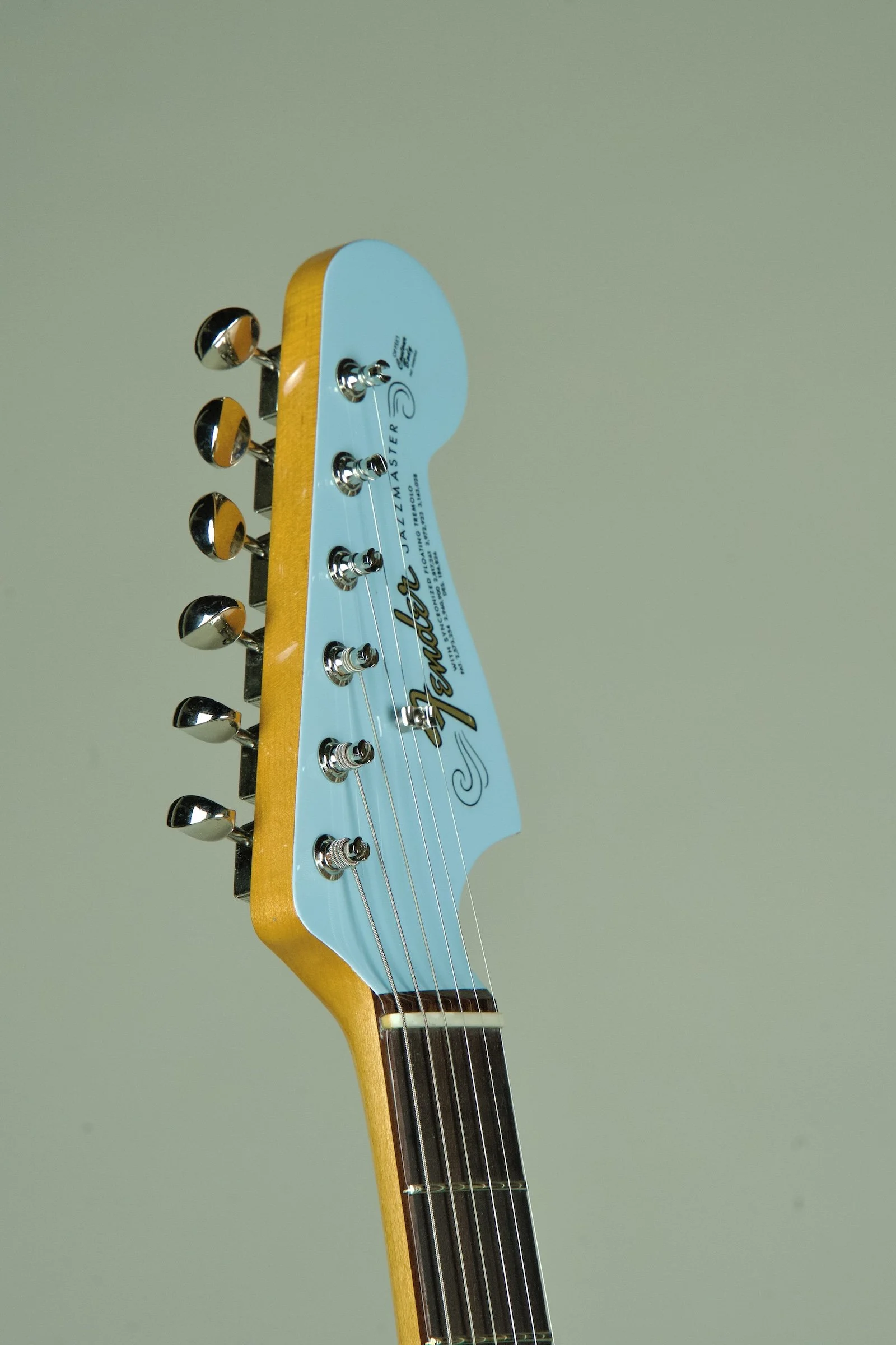 Fender Vintera III Mid '60s Jazzmaster Electric Guitar - Sonic Blue18.jpeg