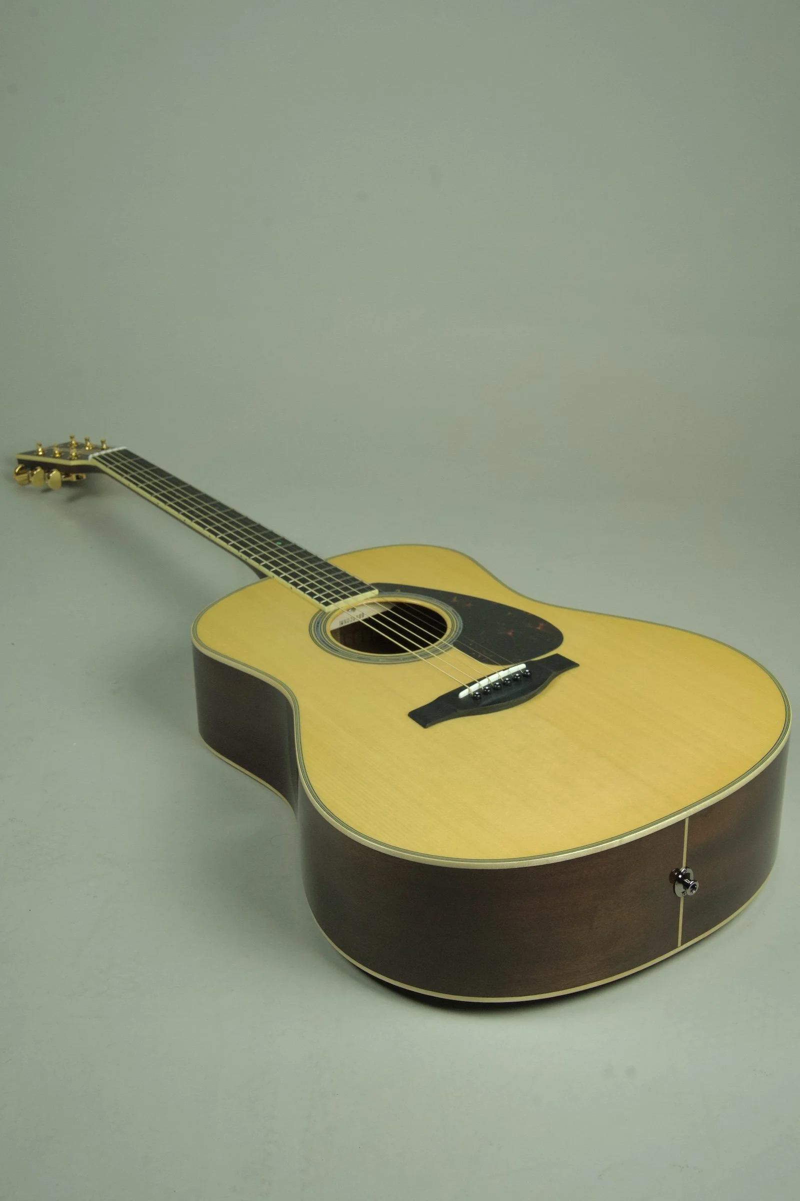 Yamaha LL16M ARE Original Jumbo Acoustic-electric Guitar - Natural23.jpeg