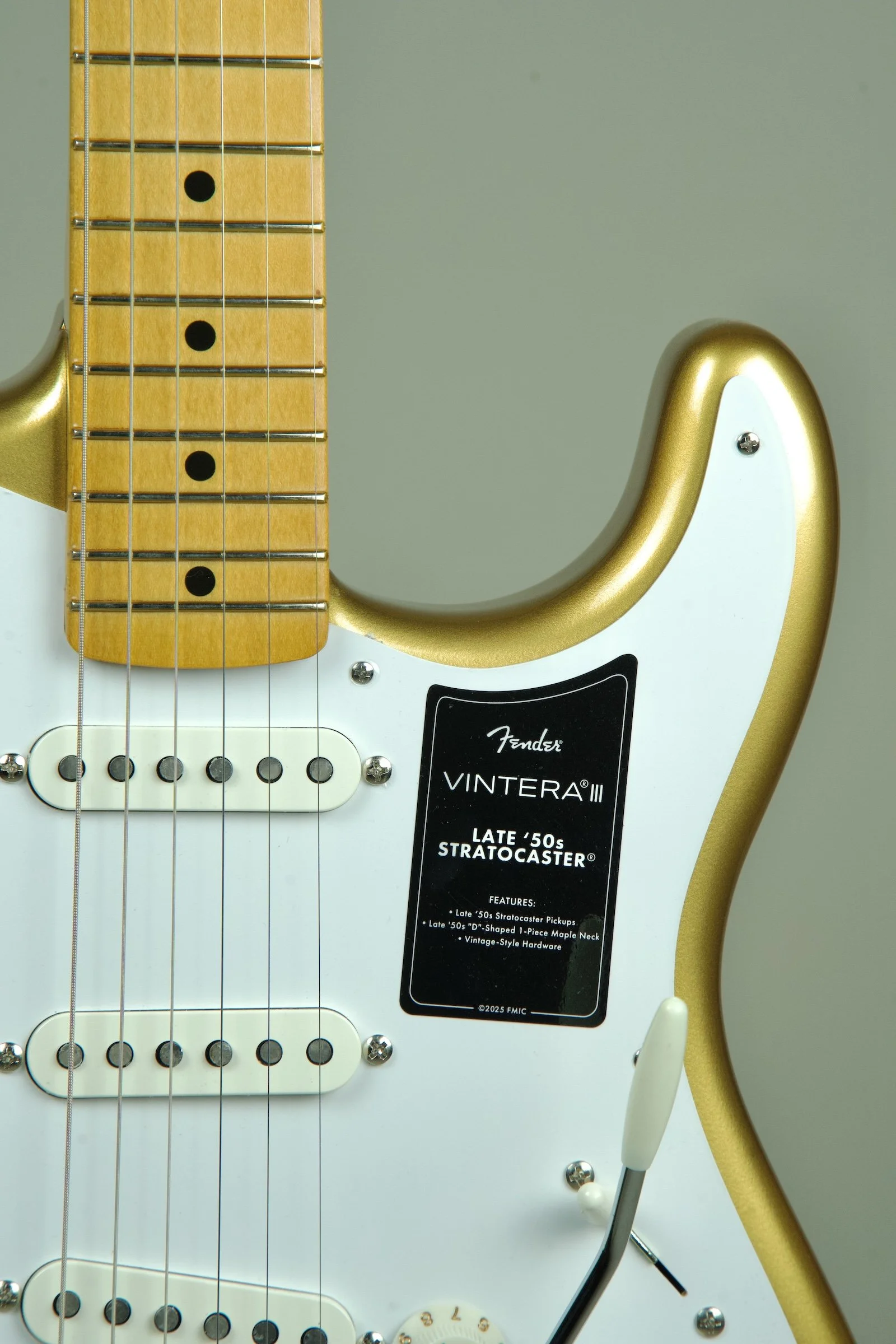 Fender Vintera III Late '50s Stratocaster Electric Guitar - Aztec Gold6.jpeg