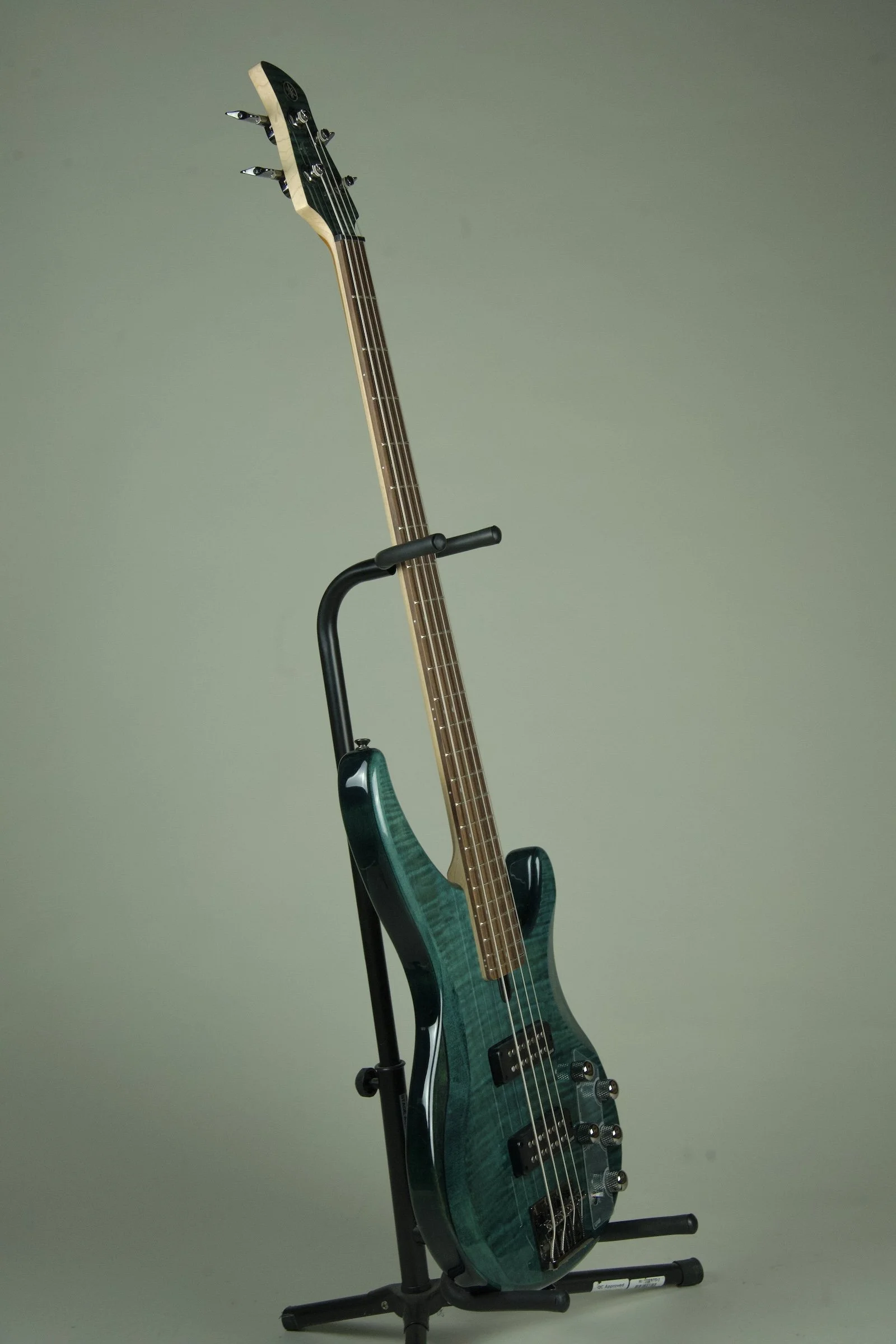 Yamaha TRBX604FM 4-string Bass Guitar - Indigo Blue16.jpeg