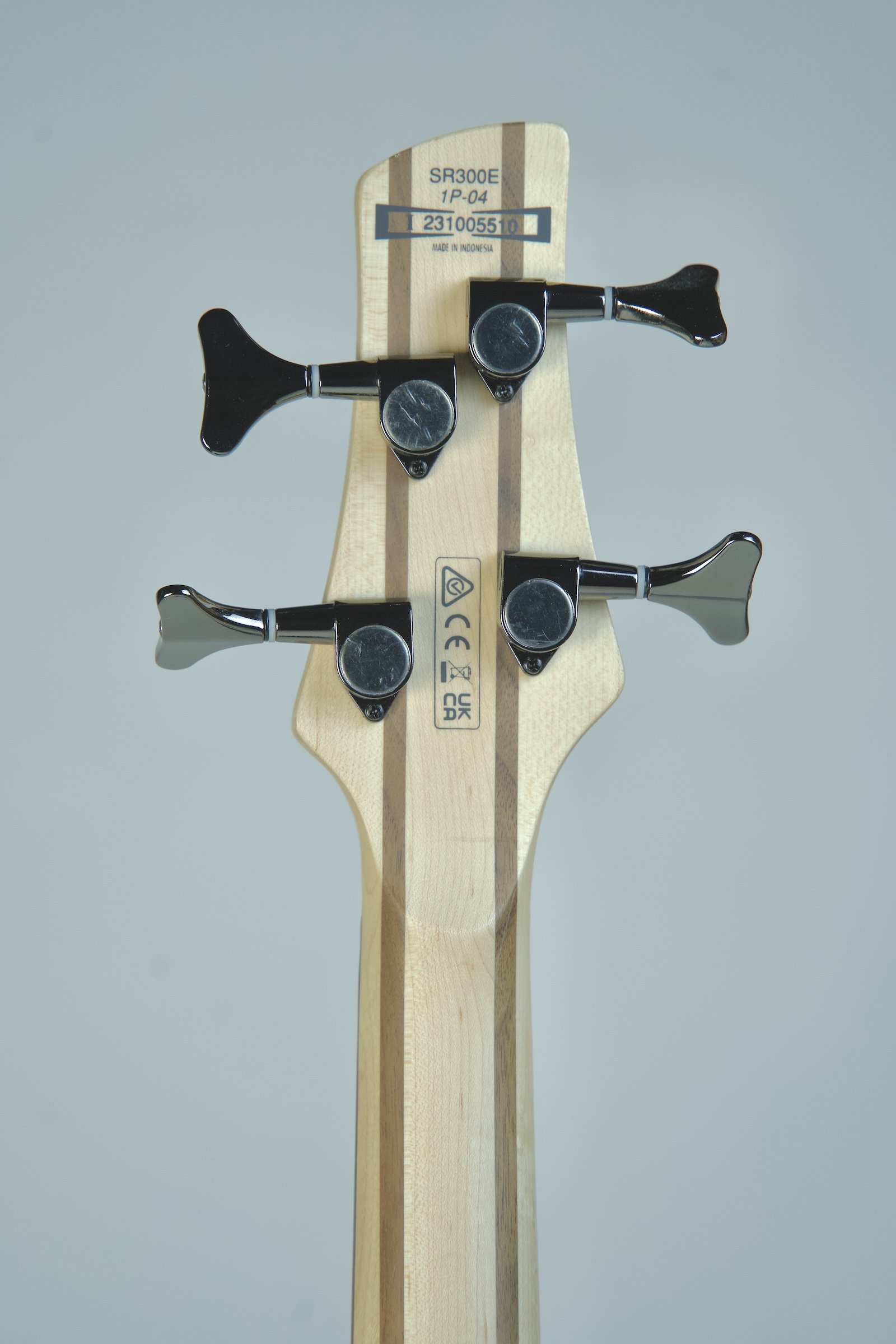 Ibanez SR300E Bass Guitar Cerulean Aura Burst5.jpeg