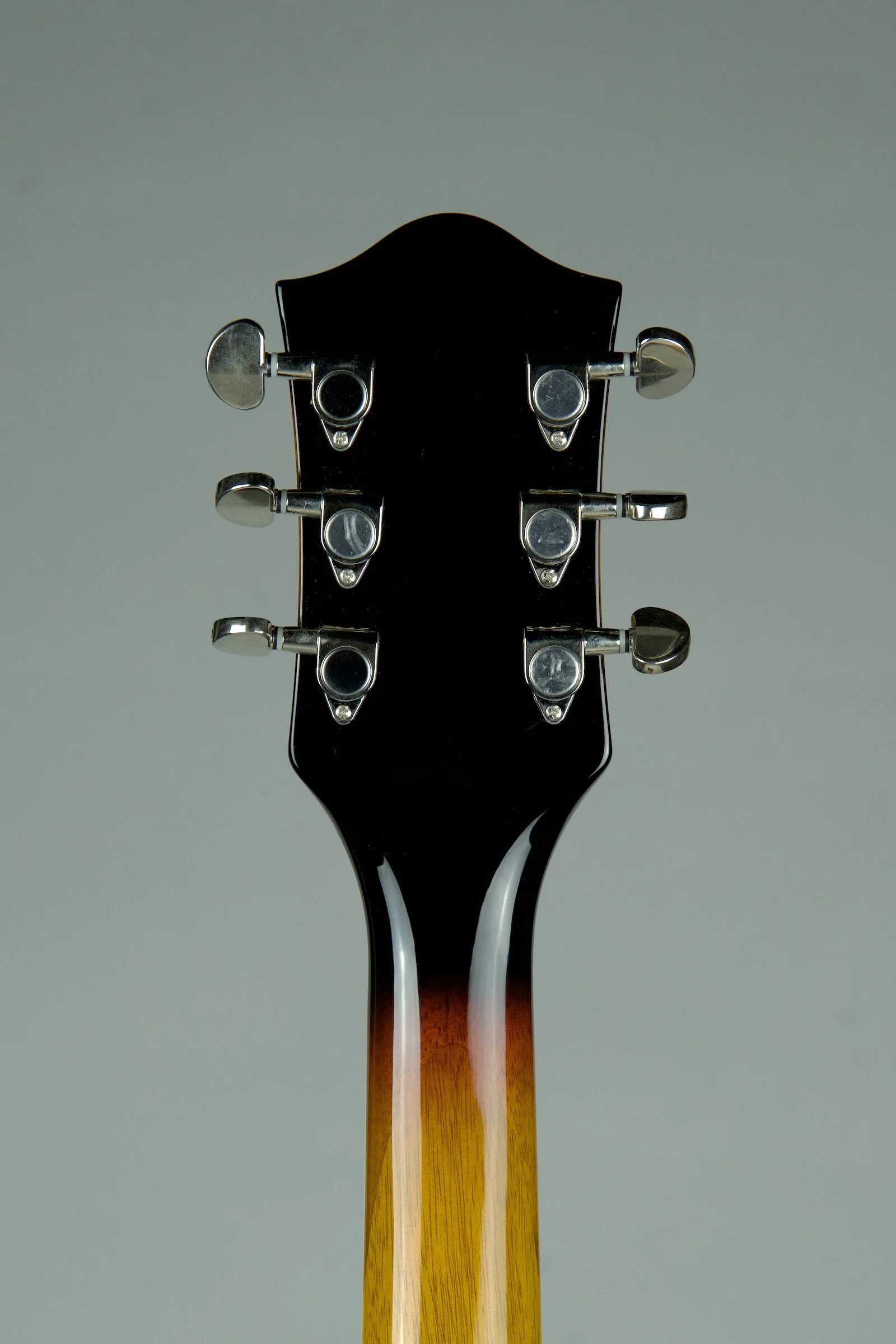 Used Gretsch Streamliner G2420 Tobacco Sunburst Semi-Hollowbody Electric Guitar 9.jpeg