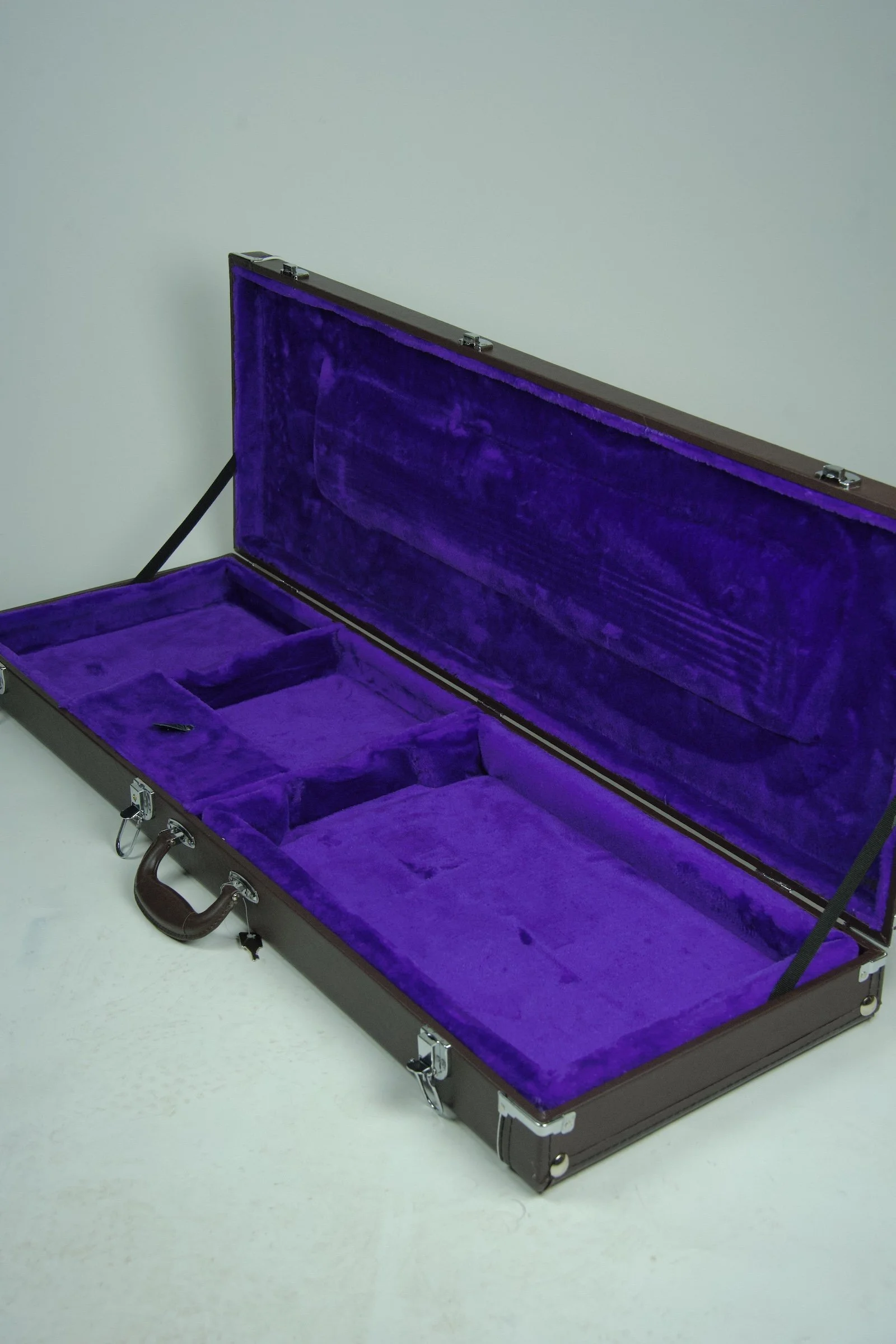 Stosh Deluxe Hardshell Case2.jpeg