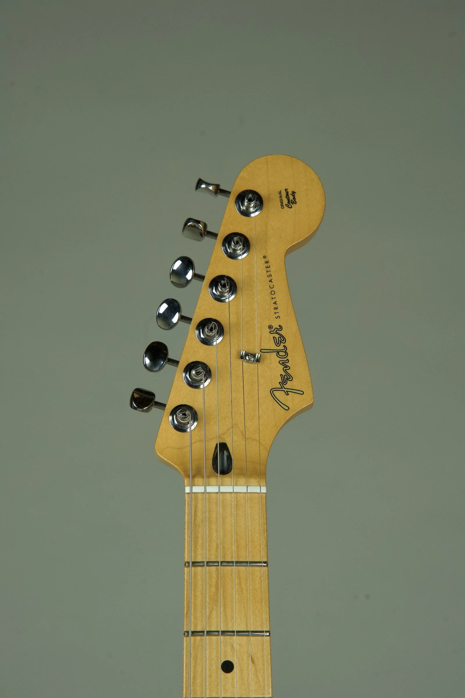 Used Fender 70th Anniversary Stratocaster Electric Guitar Hialeah Yellow3.jpeg