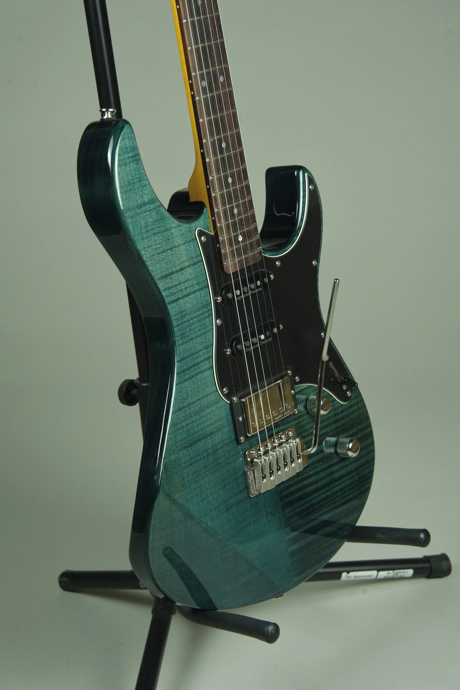 Yamaha Pacifica PAC612VIIFM Electric Guitar - Indigo Blue14.jpeg
