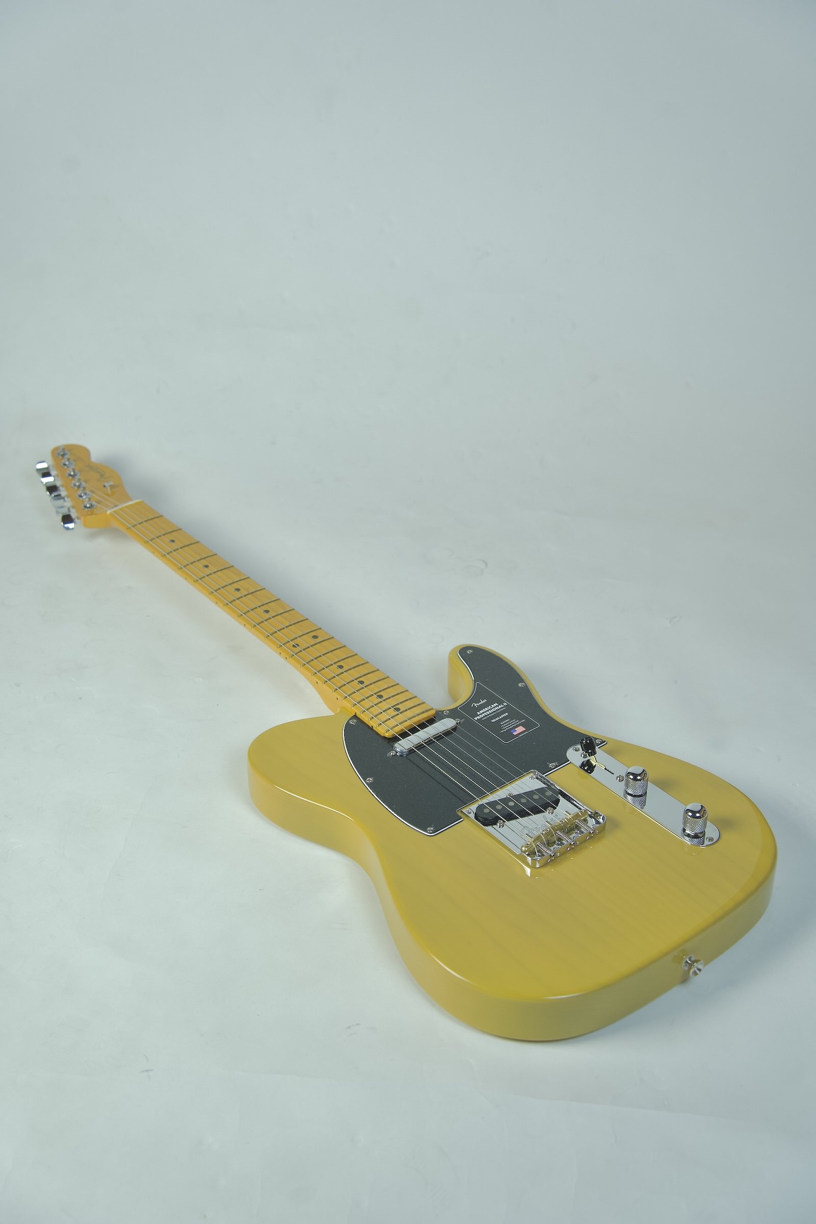Used 2023 Fender American Pro II Telecaster Butterscotch Blonde11.jpeg