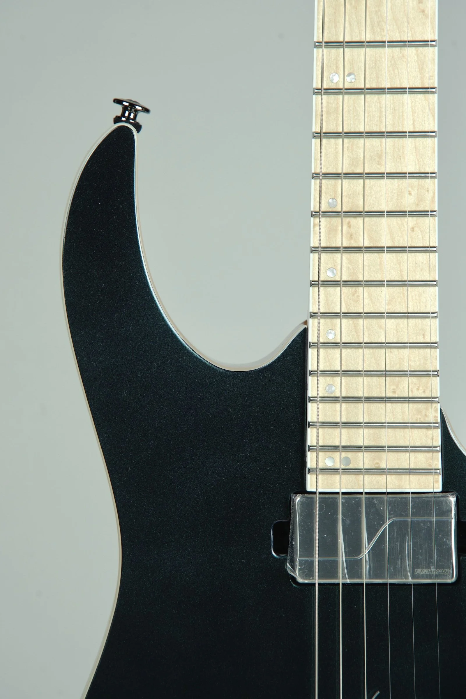 Ibanez Prestige RG5120 Electric Guitar - Polar Lights5.jpeg