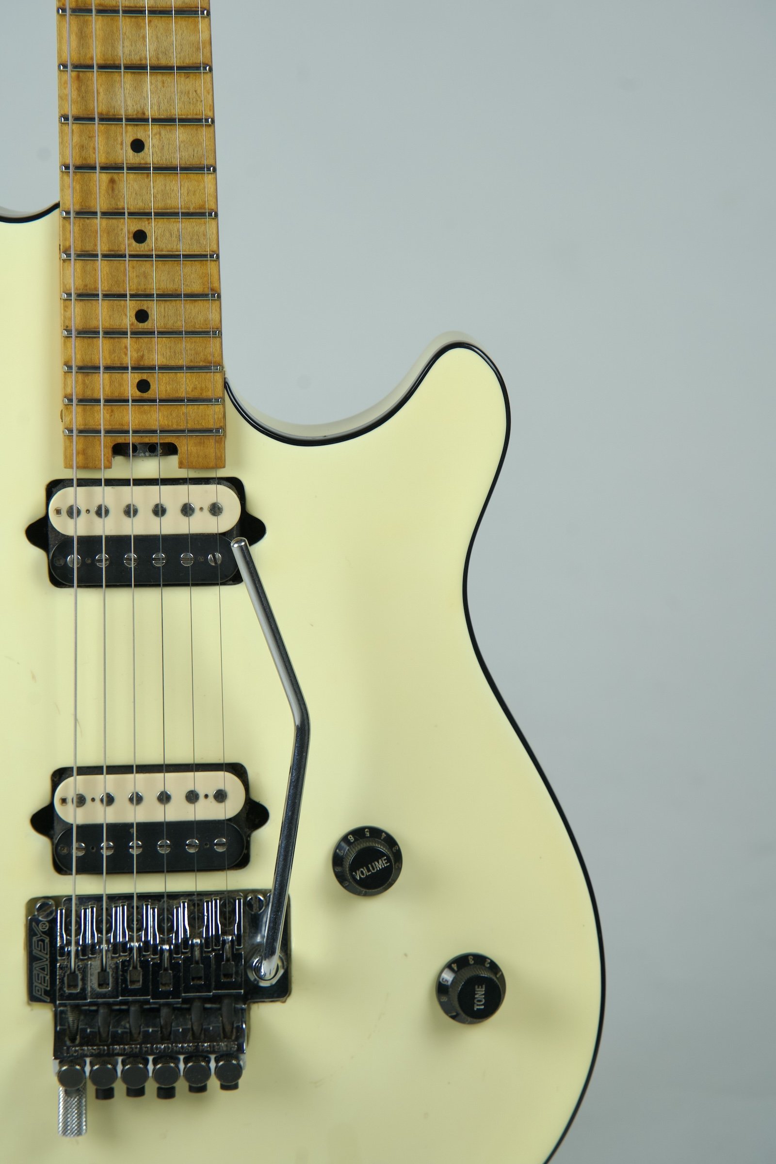 Used 1997 Peavey EVH Pat Pending Wolfgang Gloss Ivory Electric guitar5.jpeg