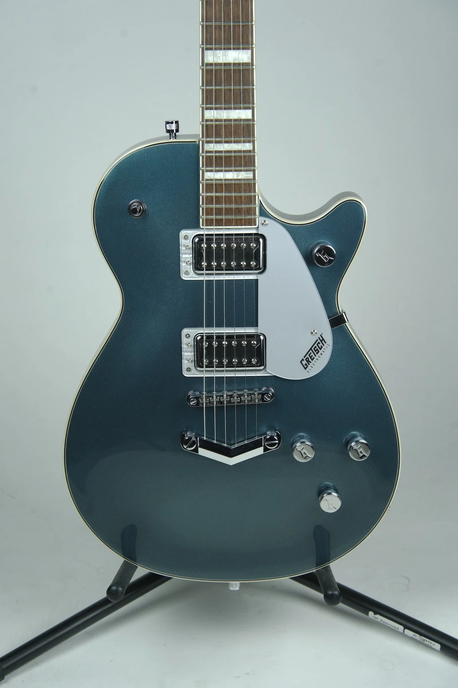 Used Gretsch G5220 Electromatic Jet Bt Electric Guitar - Jade Grey Metallic2.jpeg
