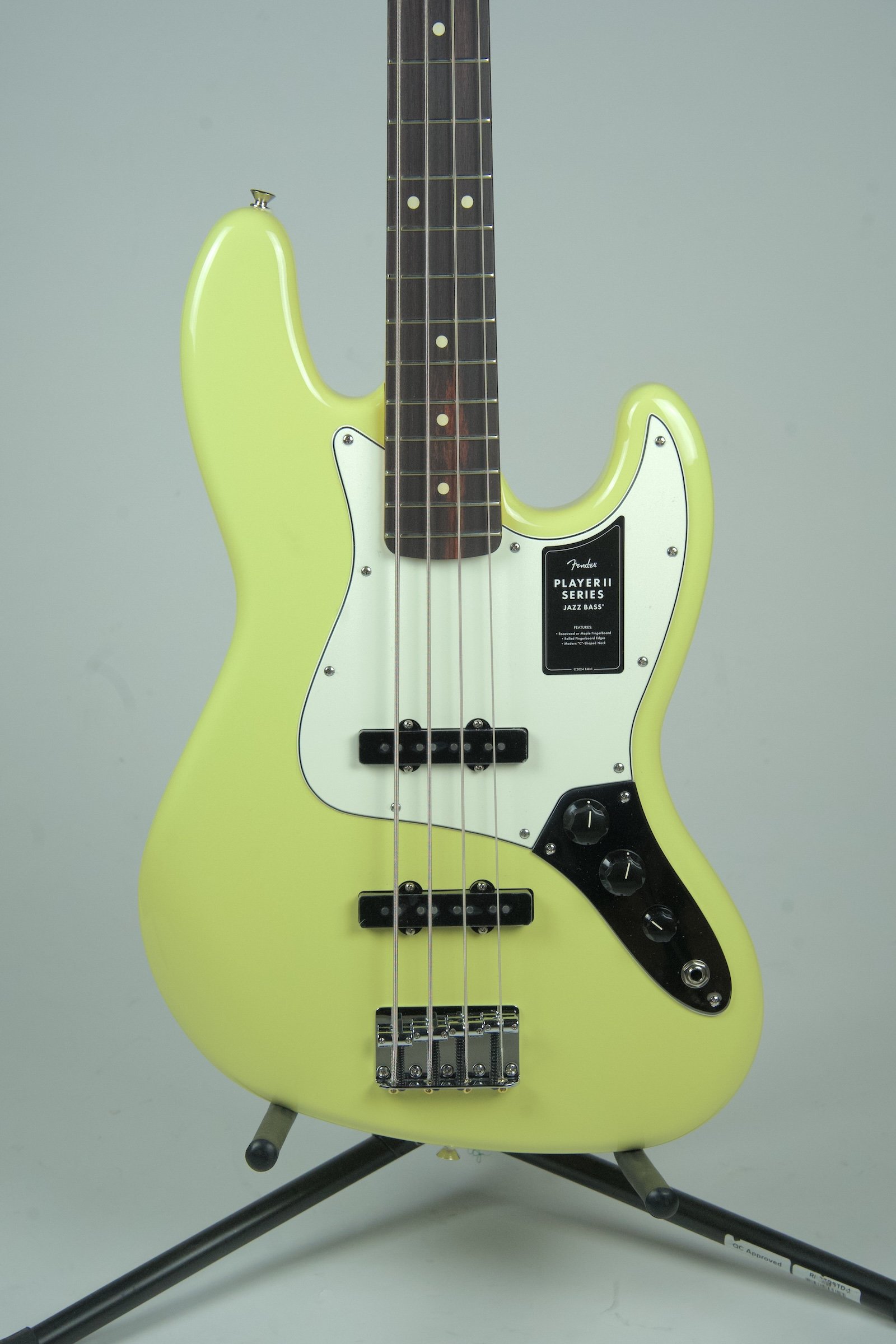 Fender Player II Jazz Bass - Hialeah Yellow2.jpeg