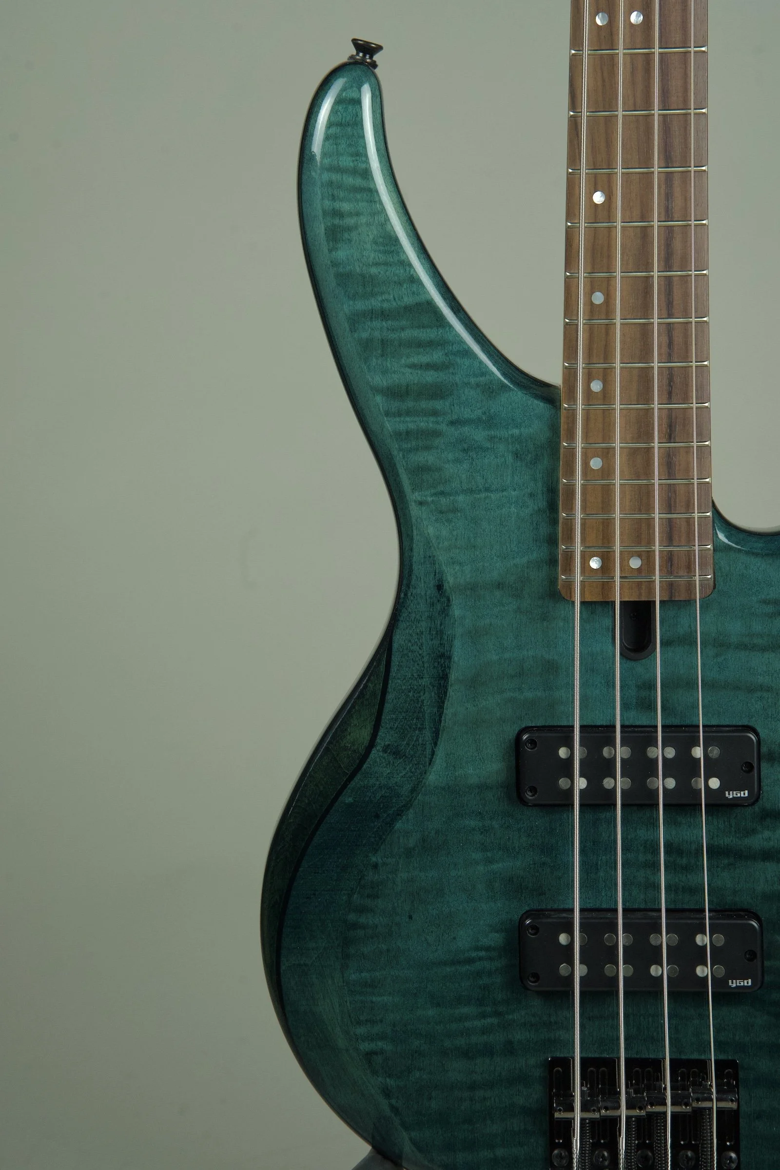 Yamaha TRBX604FM 4-string Bass Guitar - Indigo Blue4.jpeg
