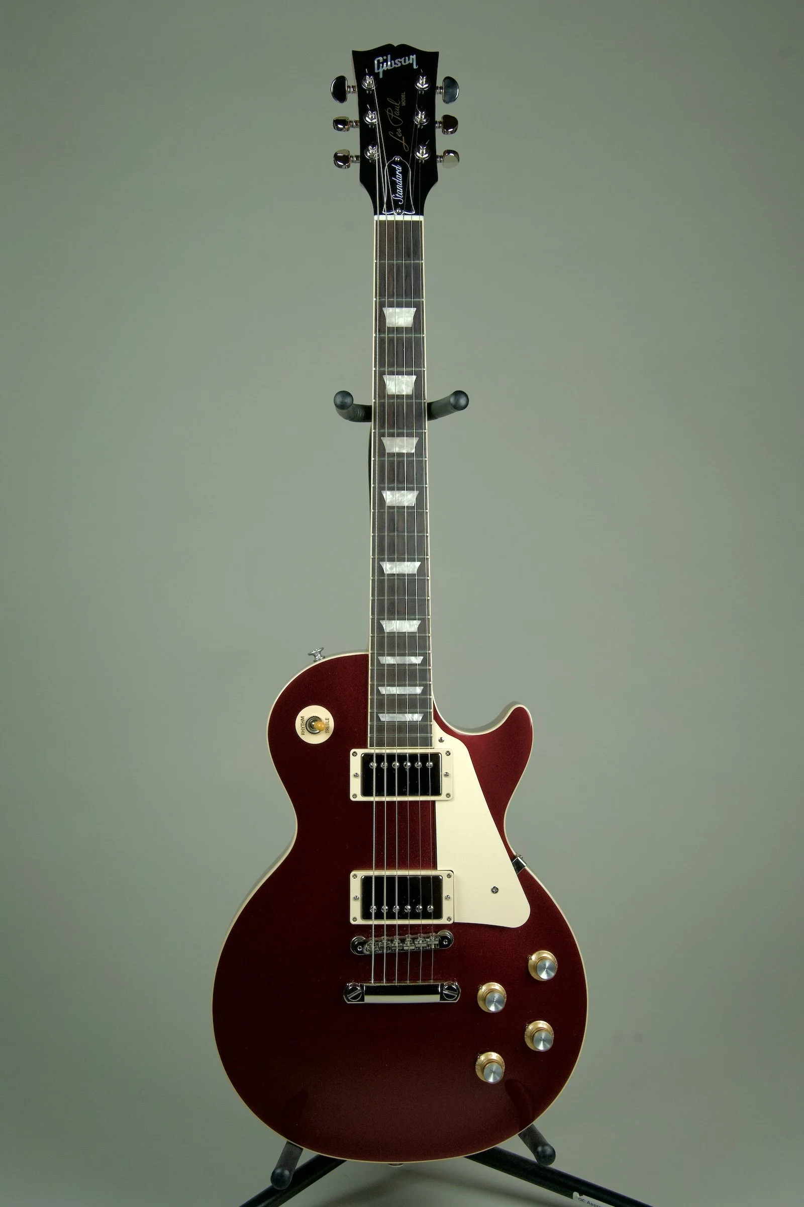 Used Gibson Les Paul Standard 60s Electric Guitar Sparkling Burgandy1.jpeg