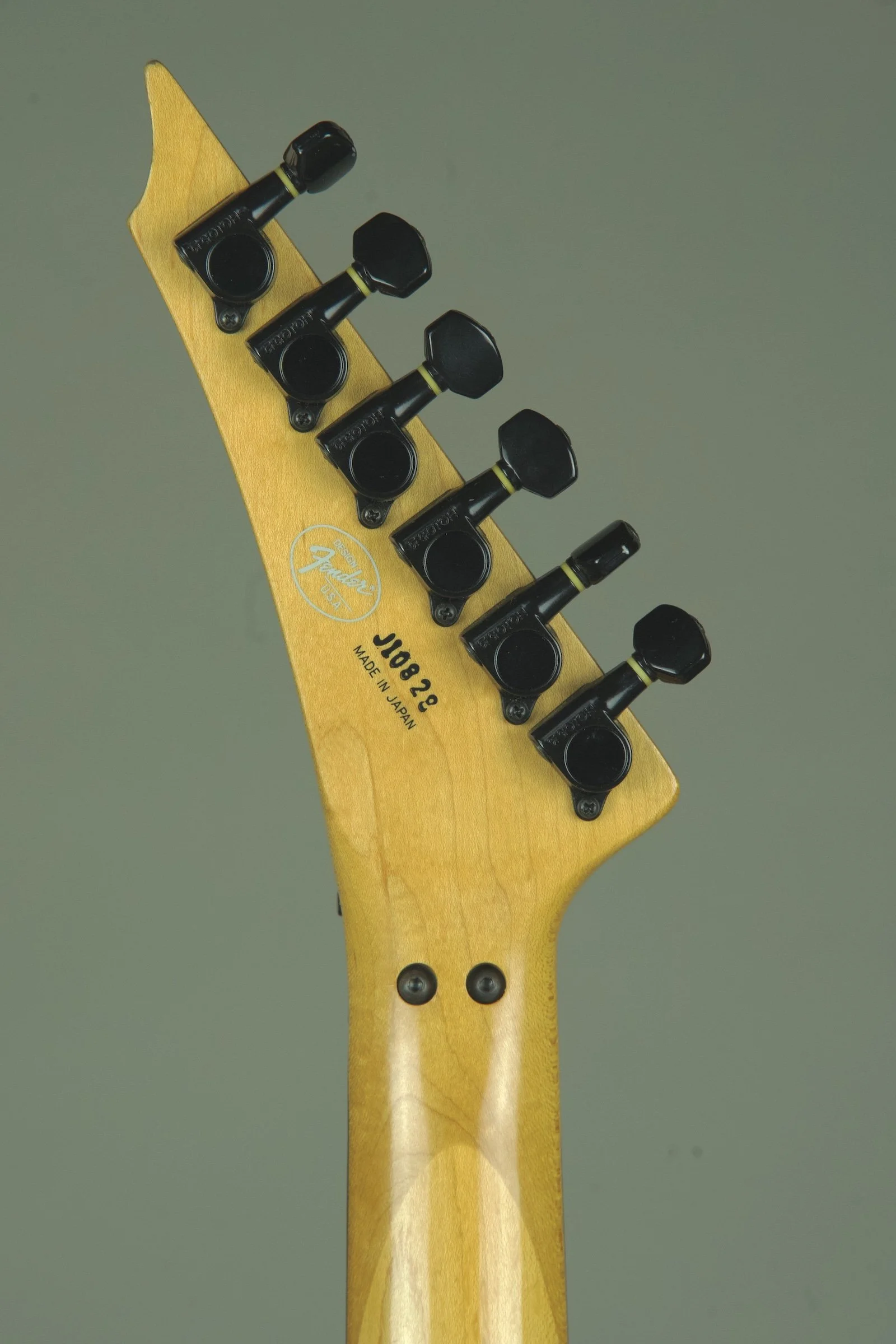 Fender Heartfield Talon II Electric Guitar - Red16.jpeg