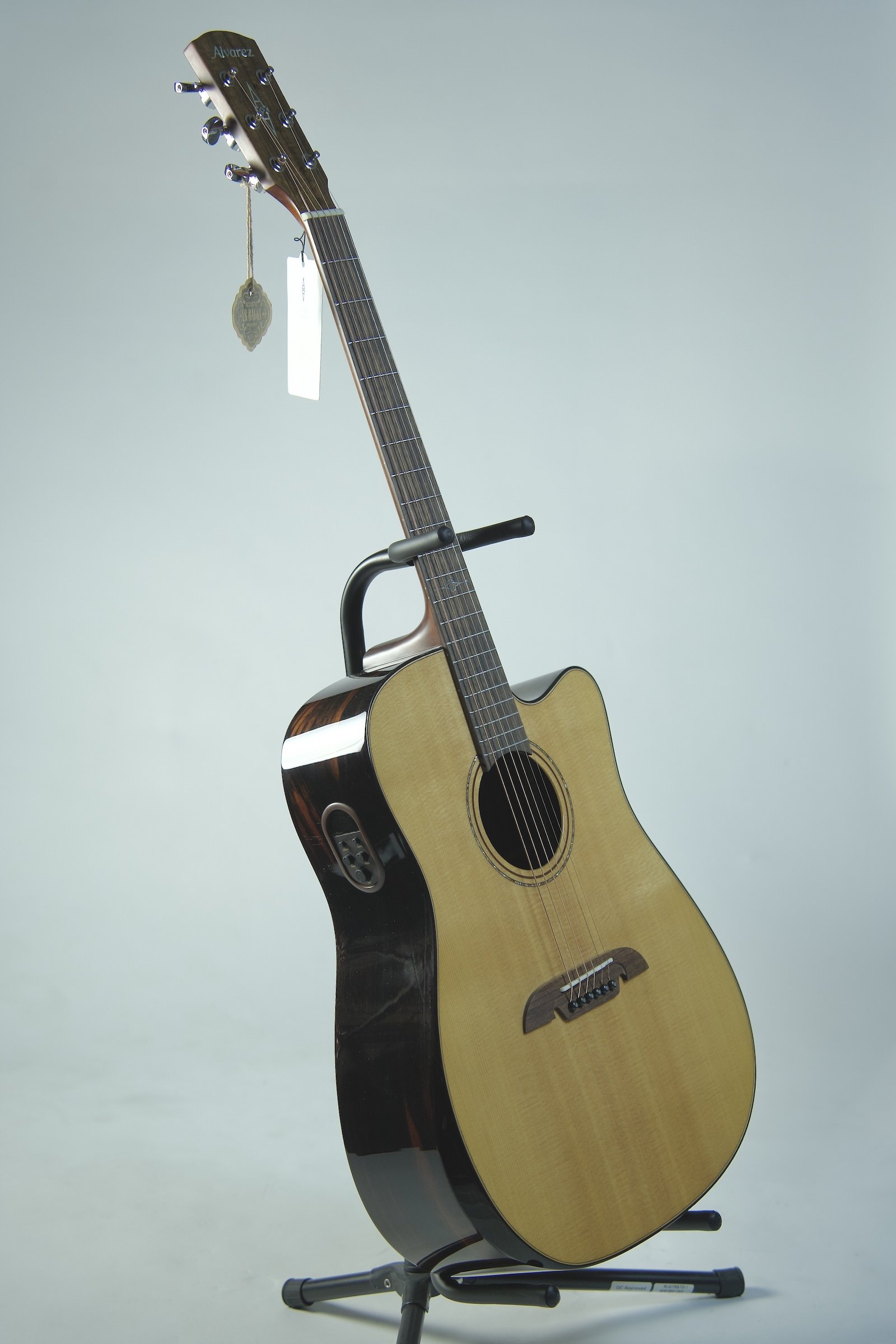 Alvarez AED90CE Acoustic Guitar7.jpeg
