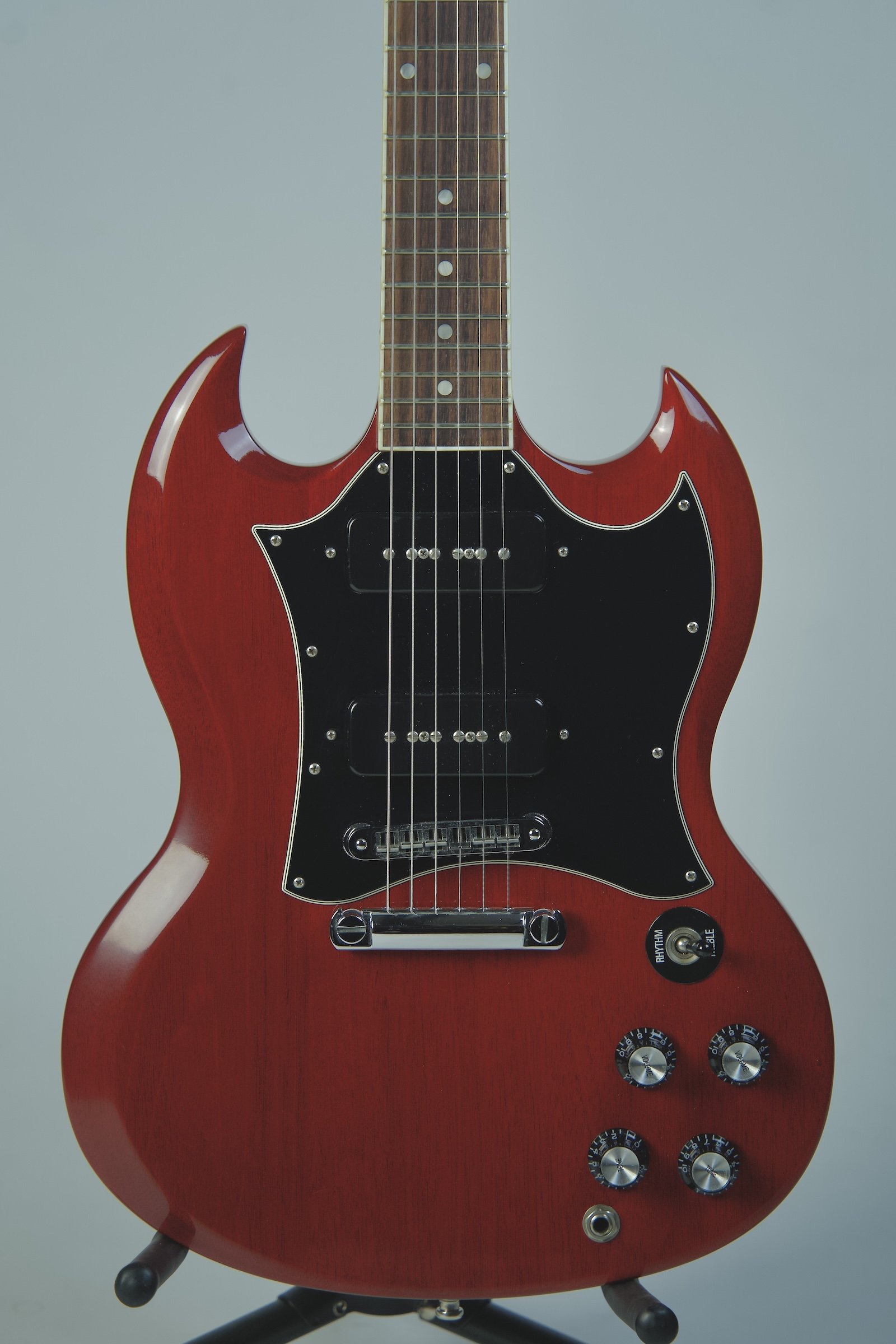 Used Gibson SG Classic Transparent Red Electric Guitar2.jpeg