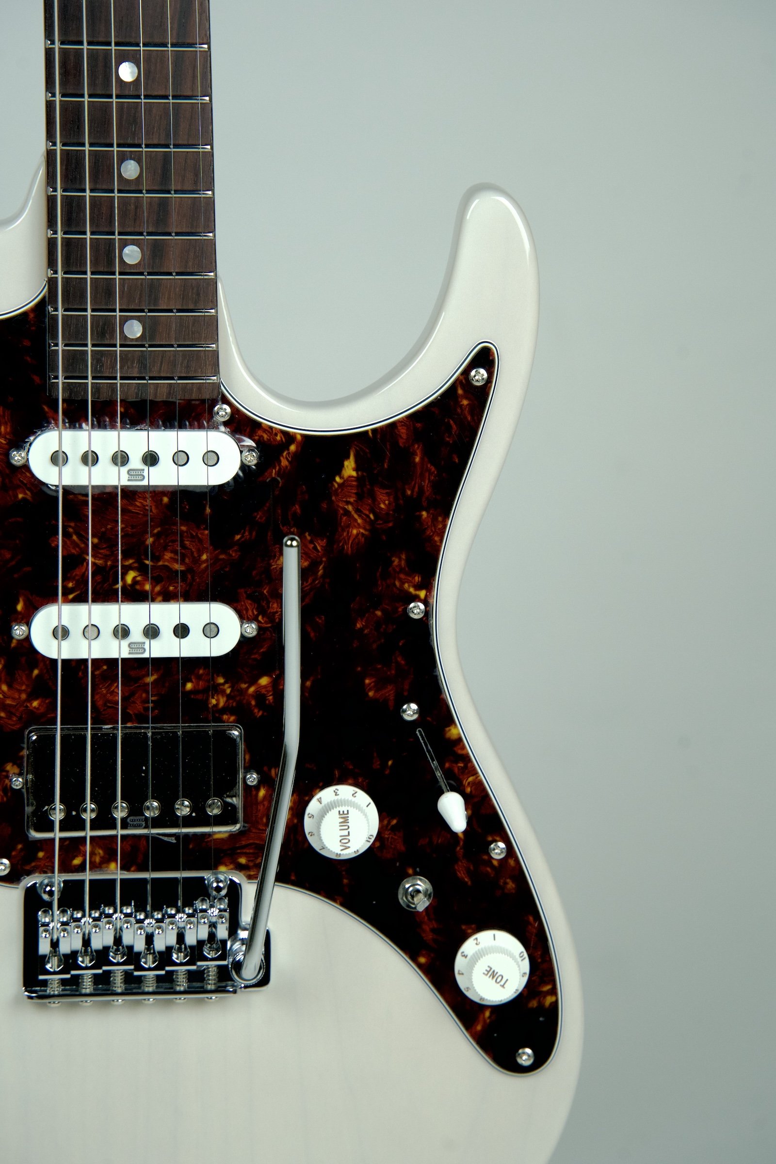 Ibanez Prestige AZ2204N Electric Guitar - Antique White Blonde5.jpeg