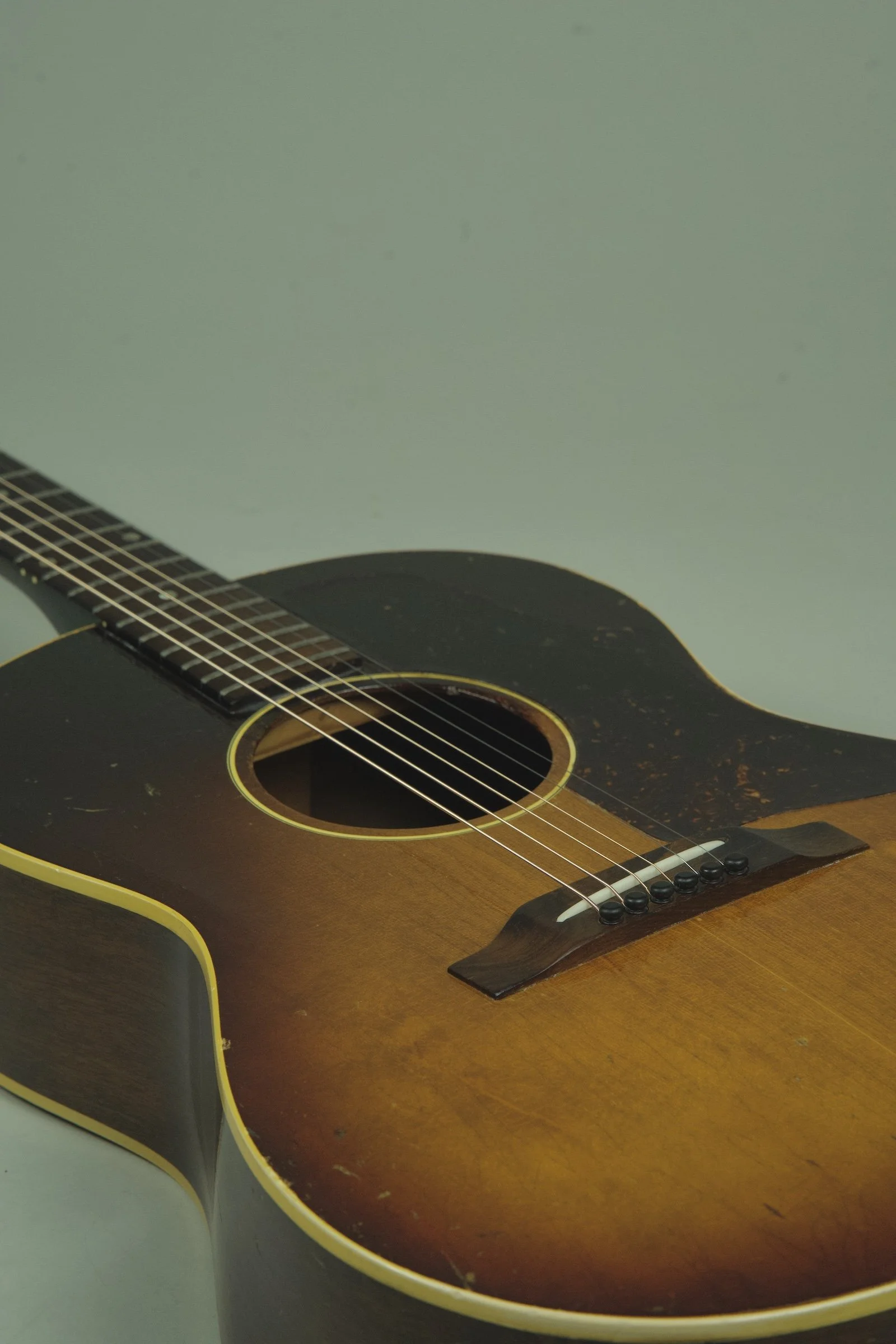 1964 Gibson LG-1  Acoustic Guitar29.jpeg