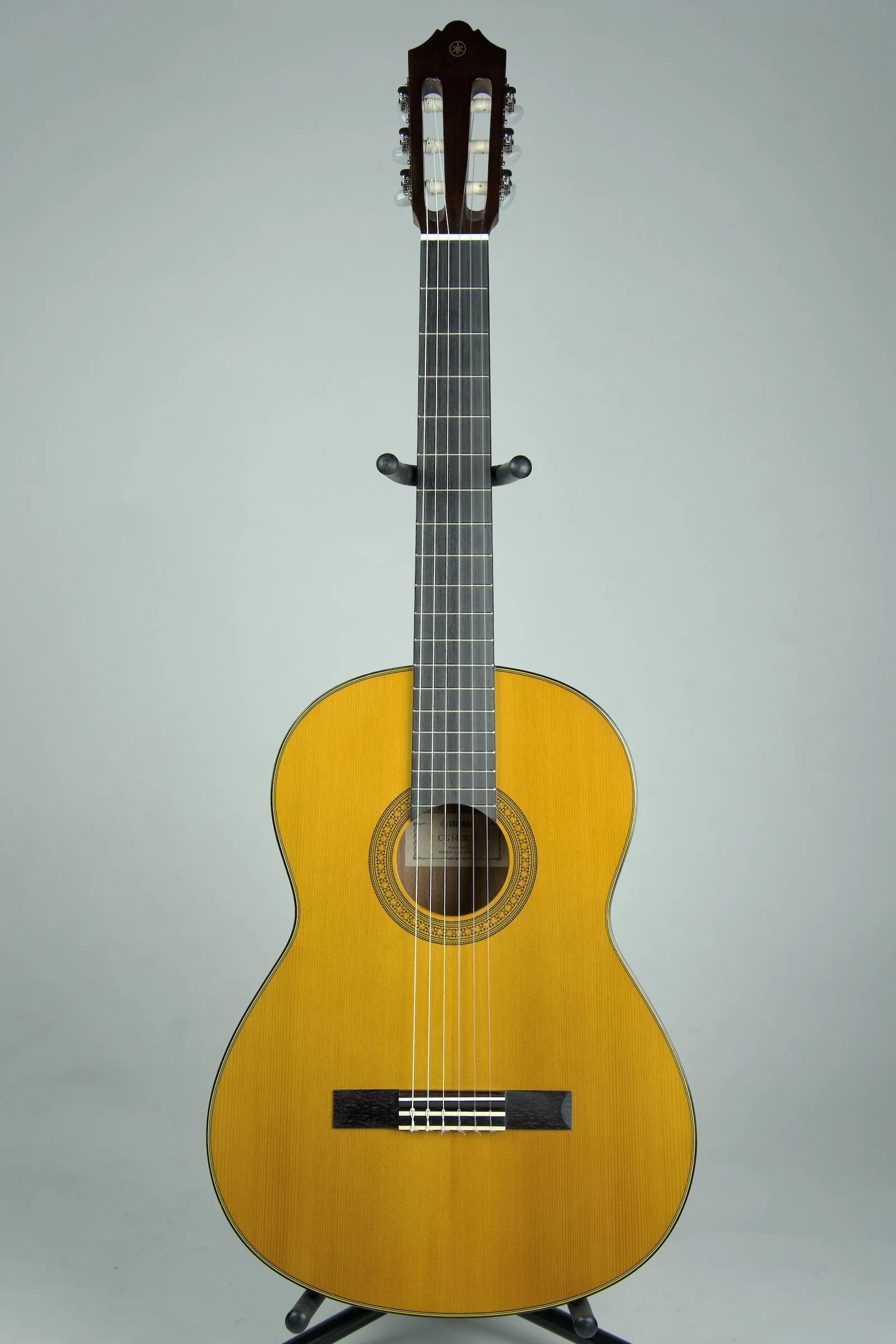 Yamaha CG142-CH Classical Guitar1.jpeg