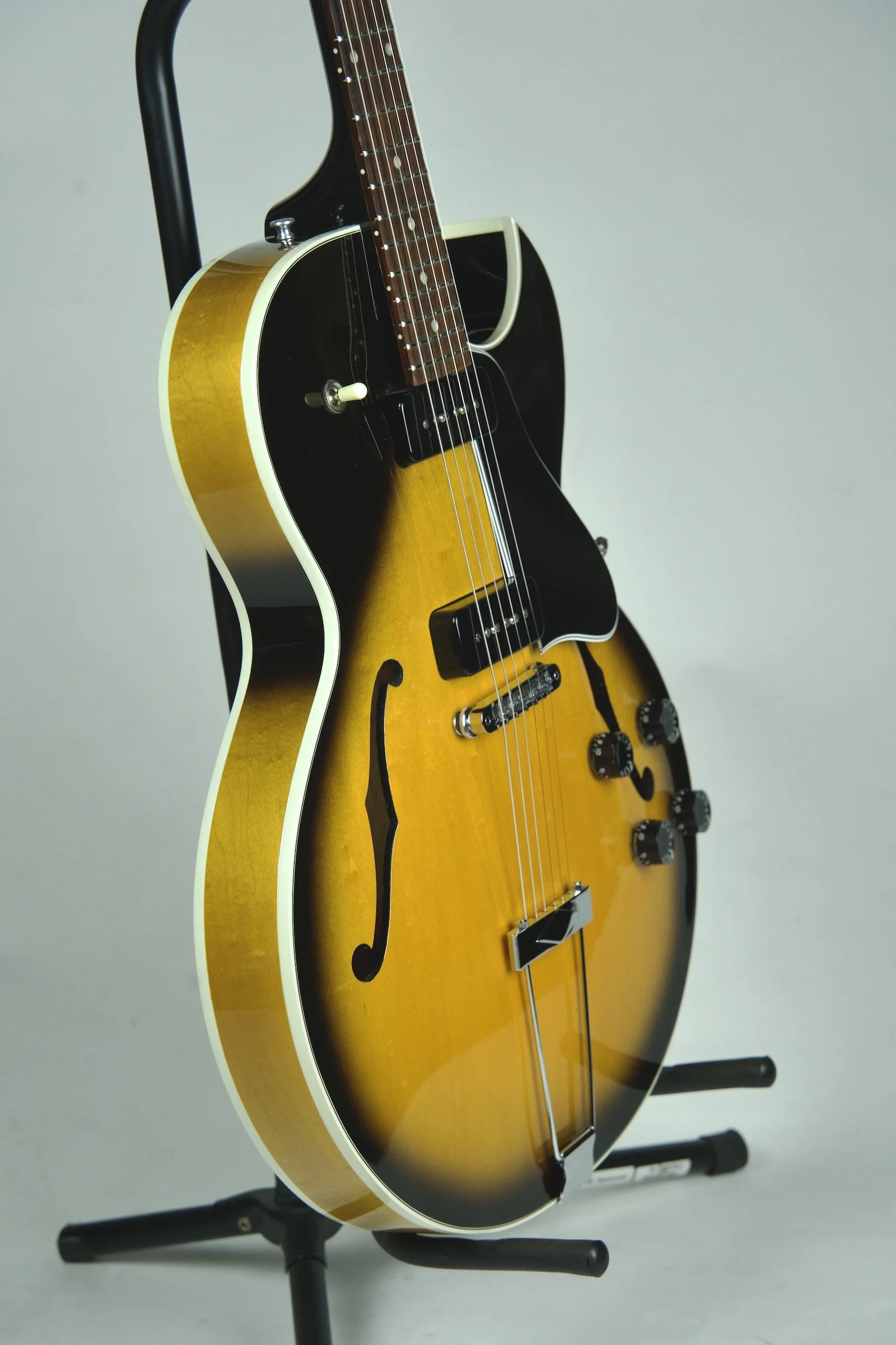 Used 1995 Gibson ES-135 Semi-Hollowbody Guitar - 2-color sunburst13.jpeg