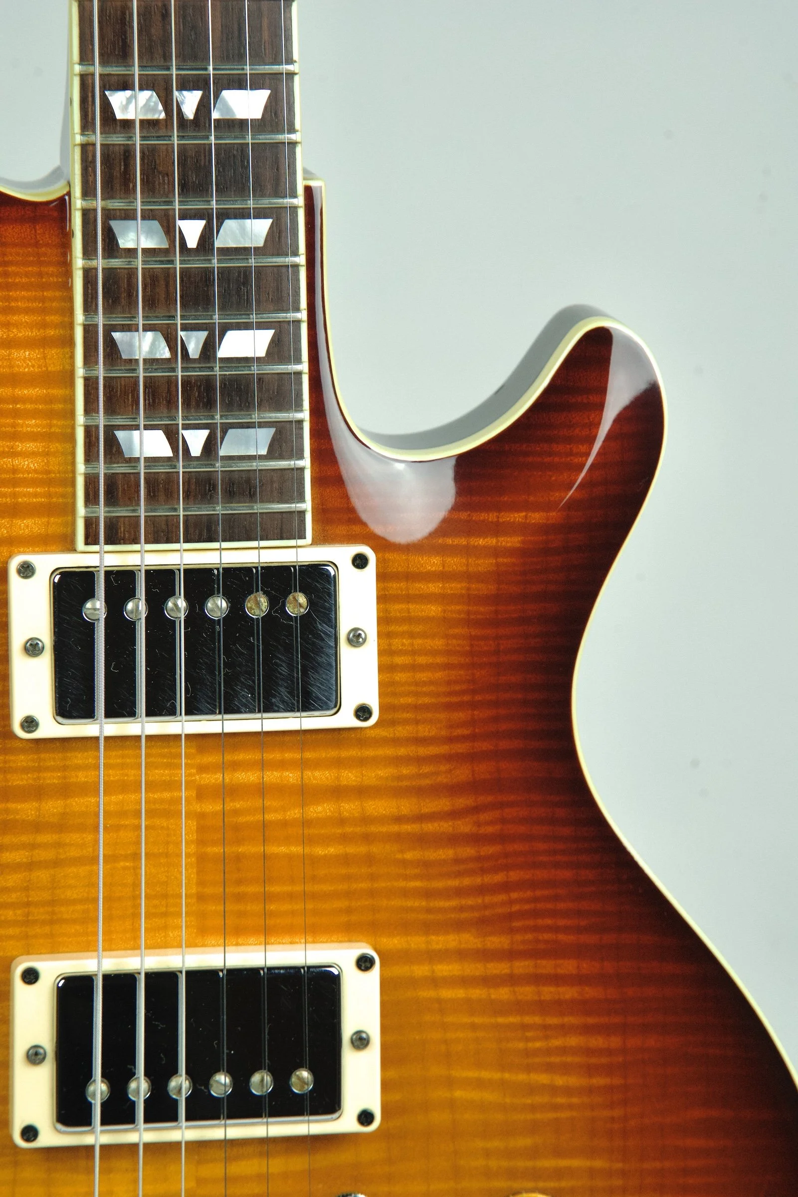 Used Hamer USA Monaco Elite - Tobacco Burst12.jpeg