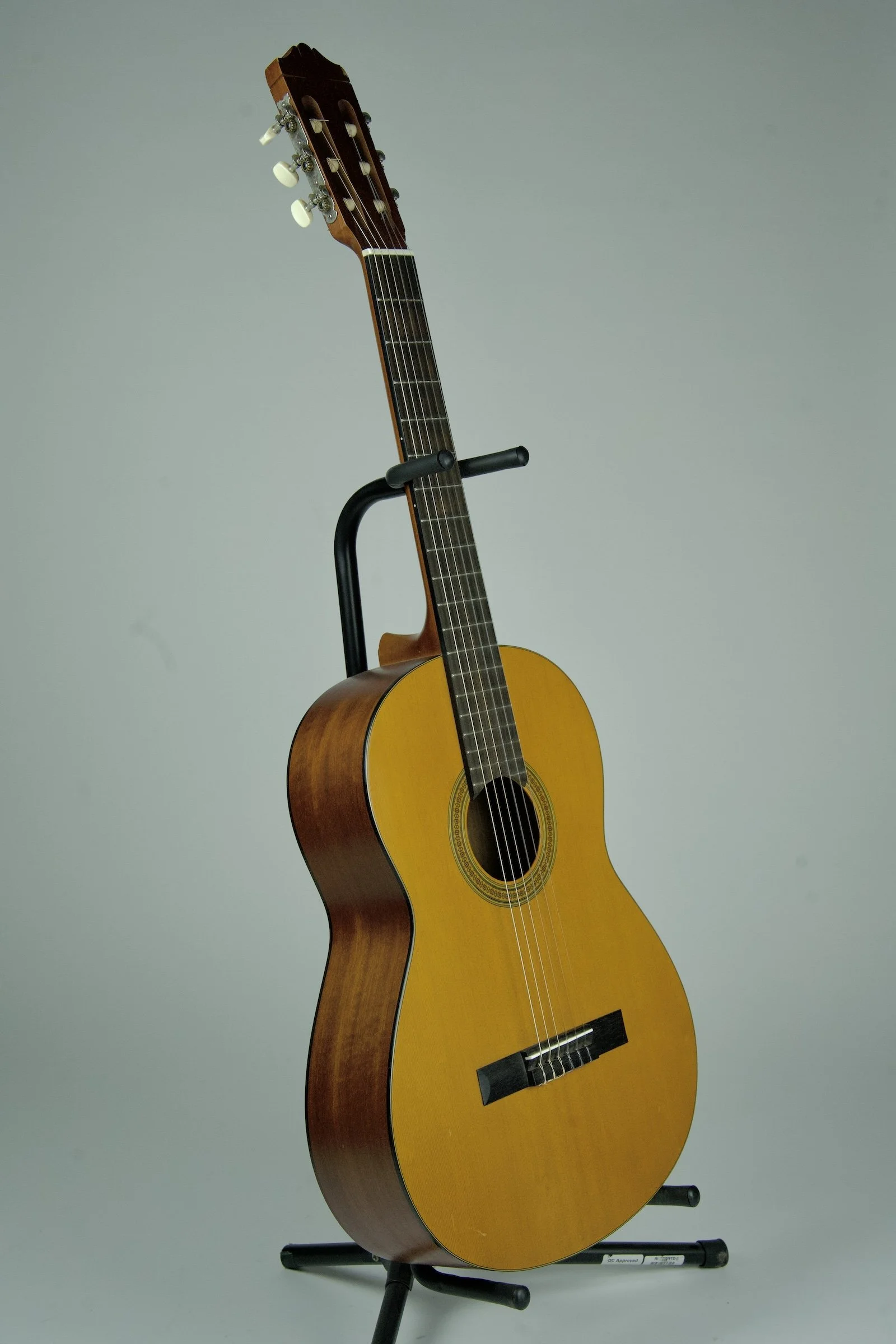 Yamaha CG-40 MA Classical Guitar 12.jpeg